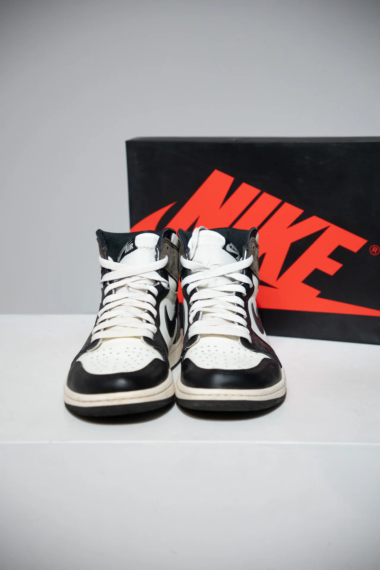 Jordan 1 High Mocha (Taille 40,5) - Image 2