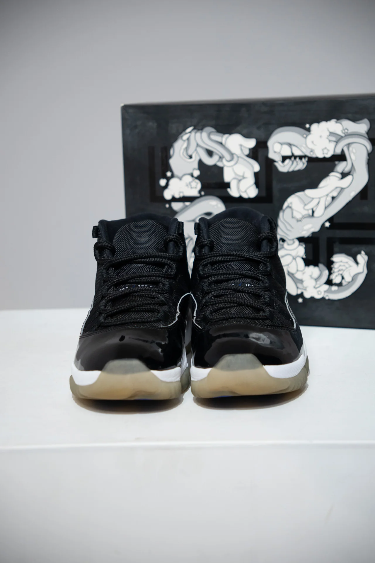 Jordan 11 SpaceJam (Taille 42) - Image 2