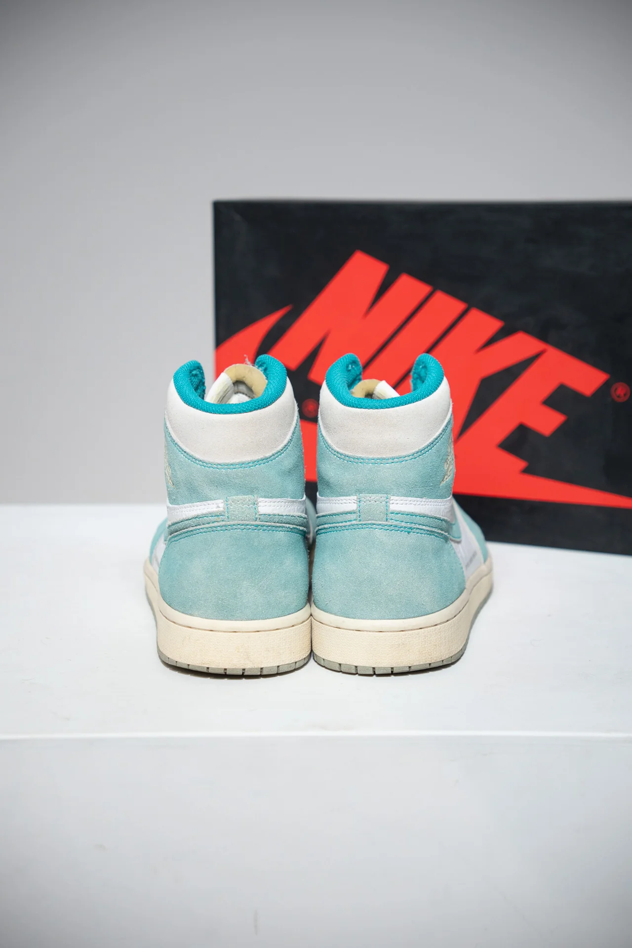 Jordan 1 High Turbo green (Taille 43) - Image 3