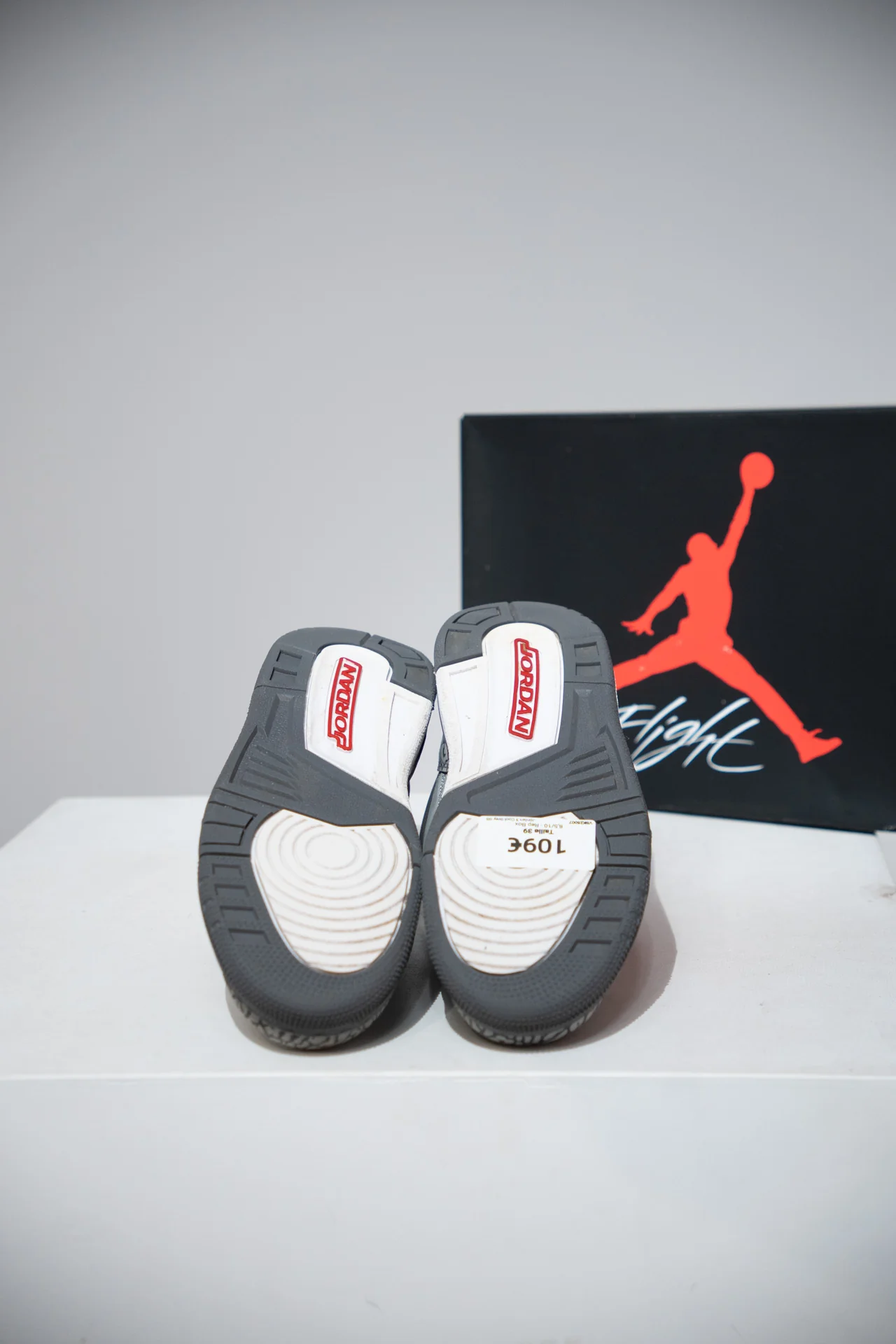 Jordan 3 Cool Grey GS (Taille 39) - Image 3