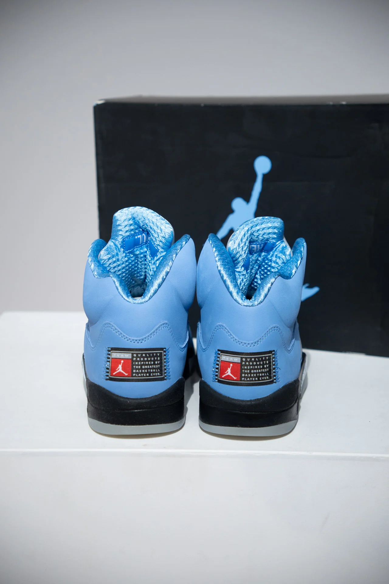 Jordan 5 UNC (Taille 44,5) - Image 3