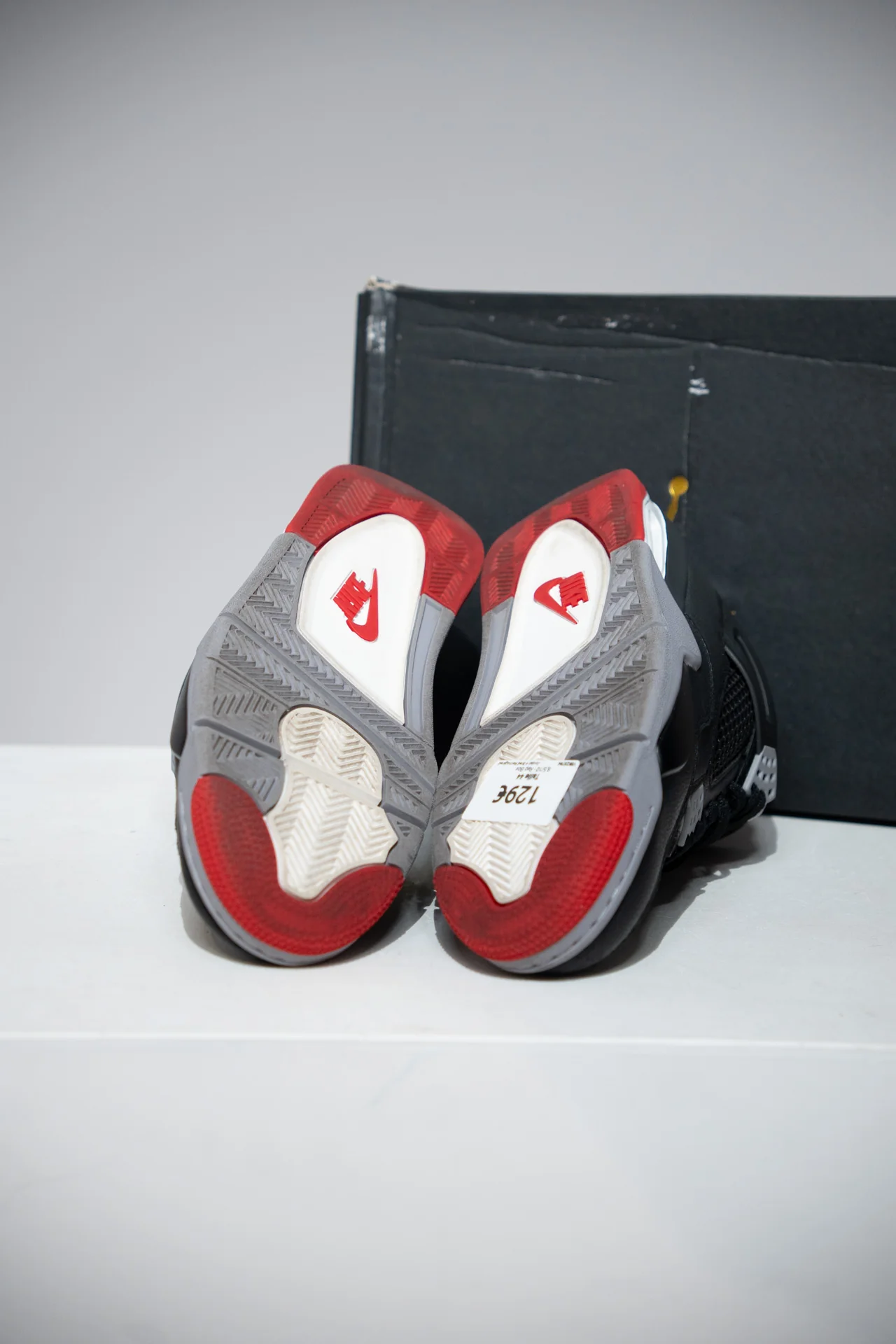 Jordan 4 Bred Reimagined (Taille 44) - Image 8