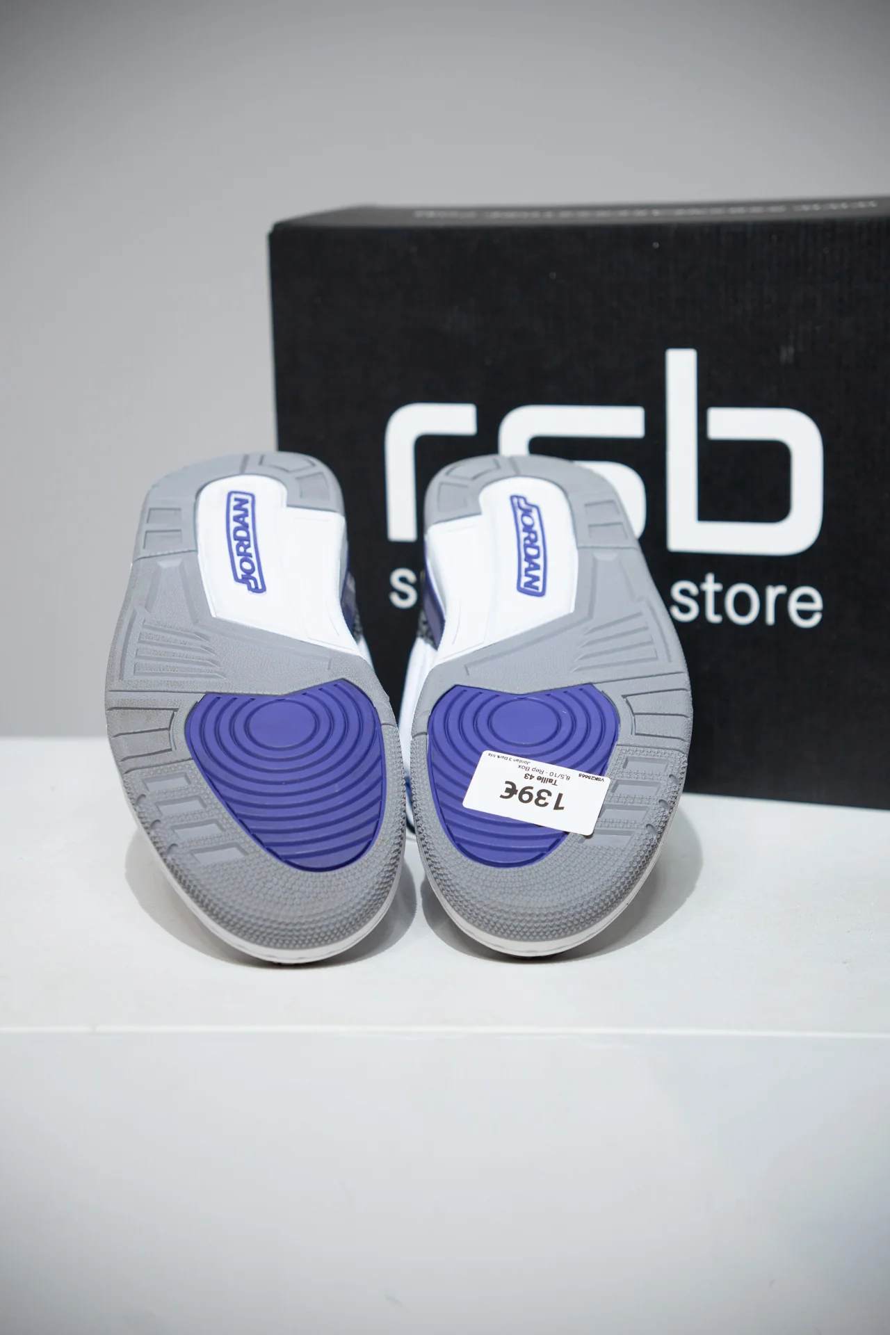 Jordan 3 Dark Iris (Taille 43) - Image 2