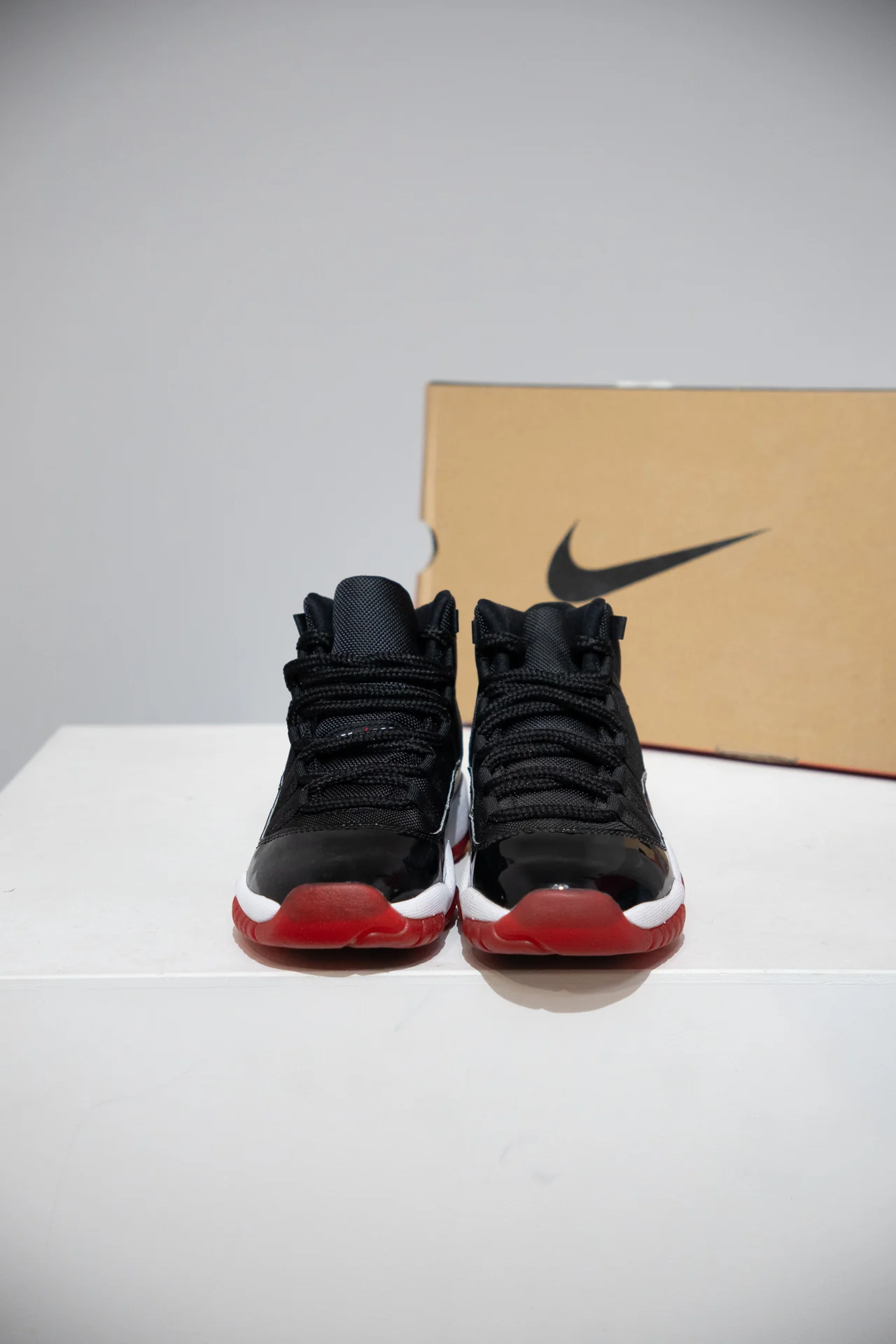 Jordan 11 Bred 2019 GS (Taille 36,5) - Image 2