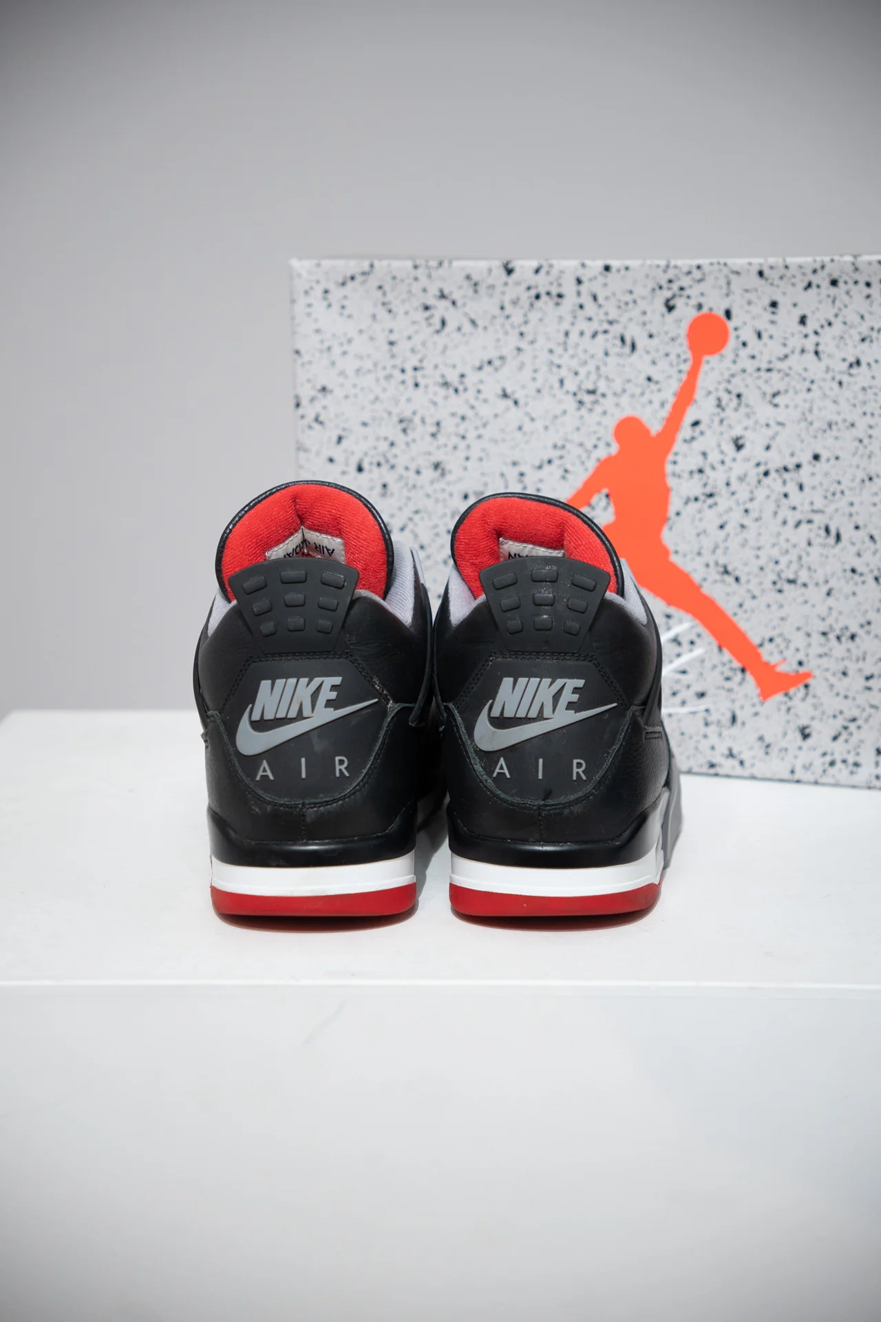 Jordan 4 Bred Reimagined (Taille 45) - Image 3