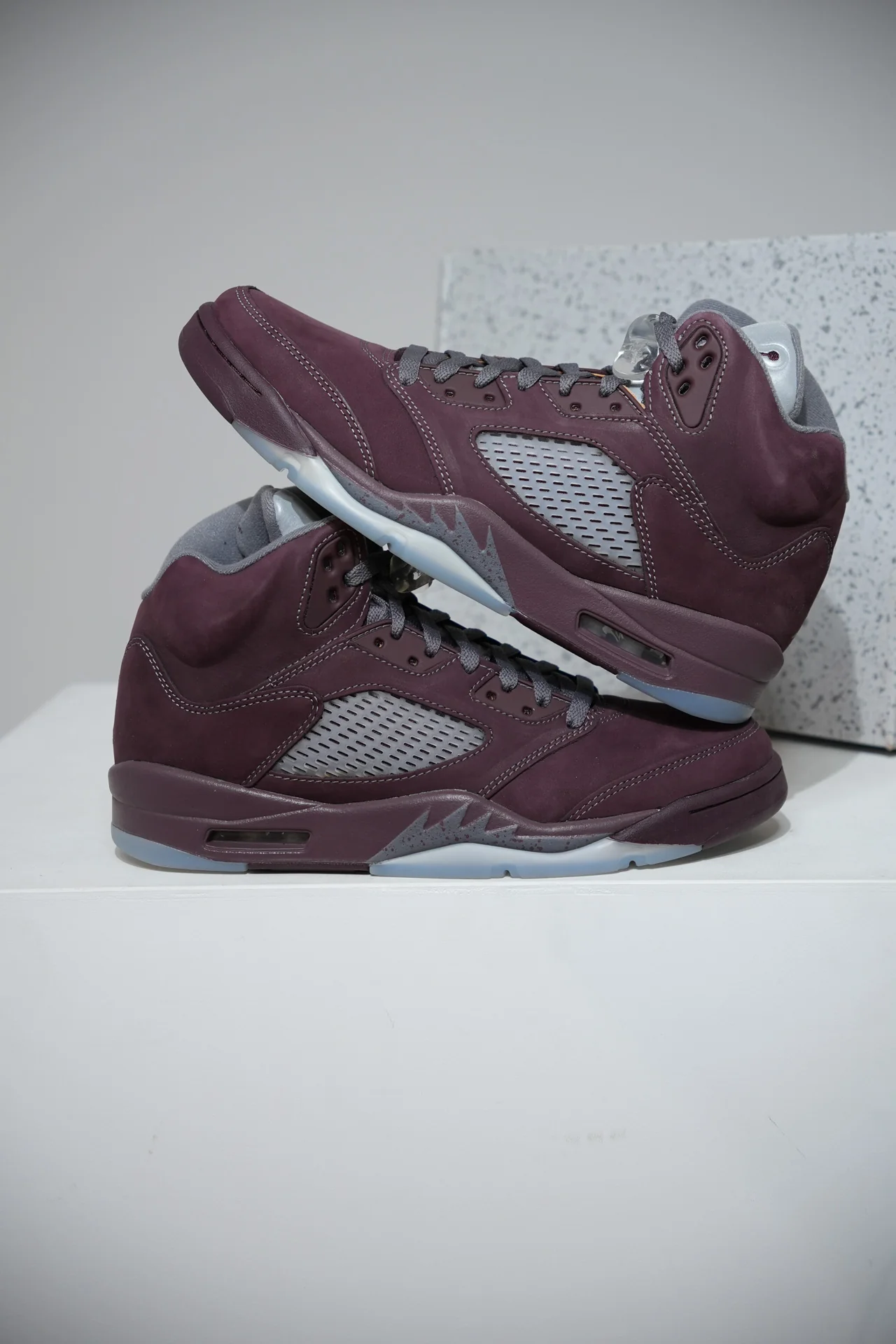 Jordan 5 Bordeaux (Taille 44)