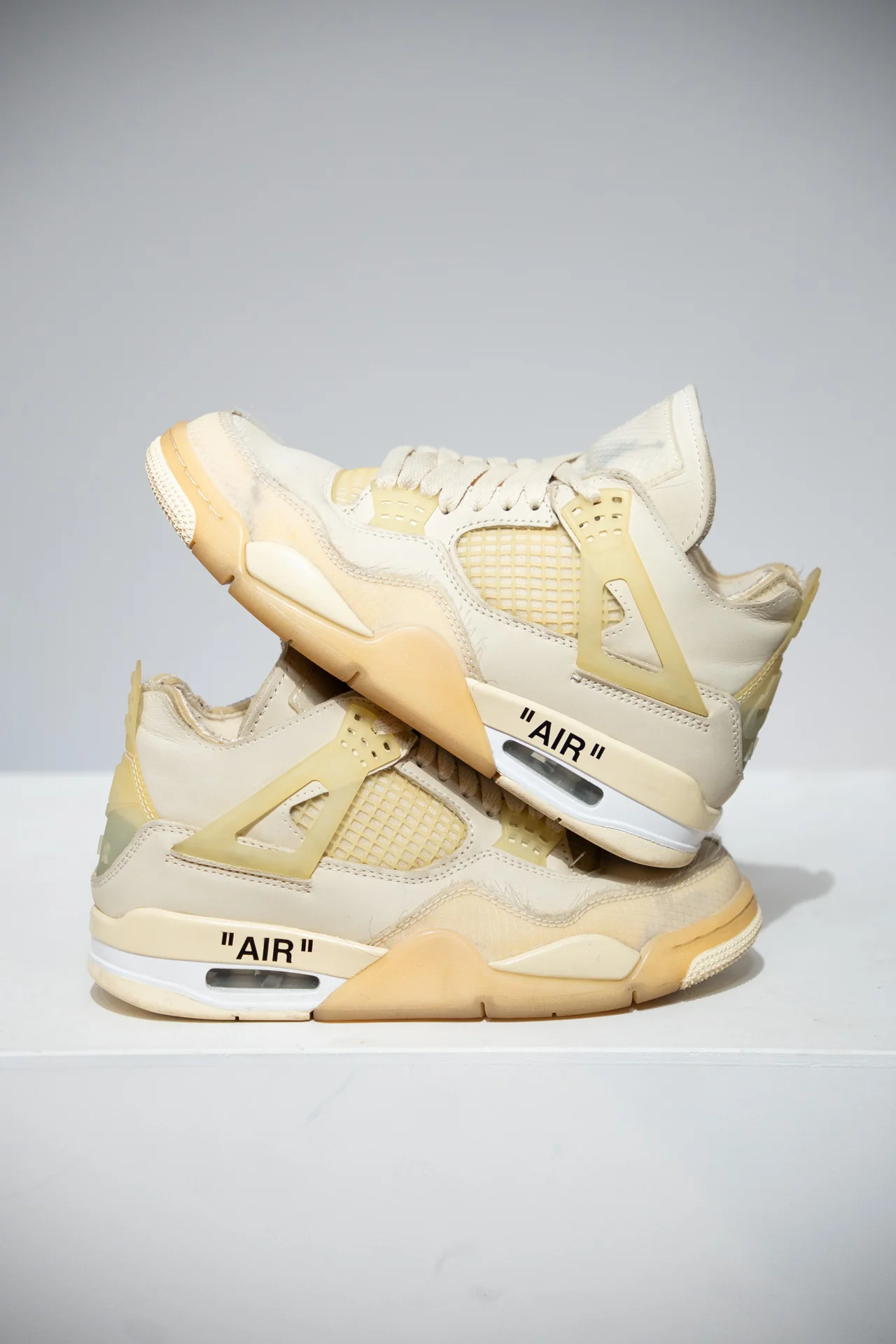 Jordan 4 Off-White Sail (Taille 36,5)