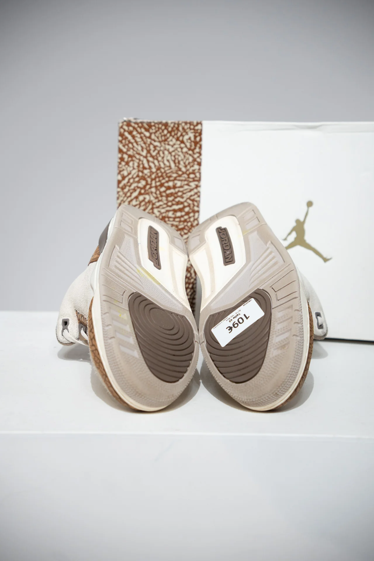 Jordan 3 Palomino (Taille 43) - Image 8