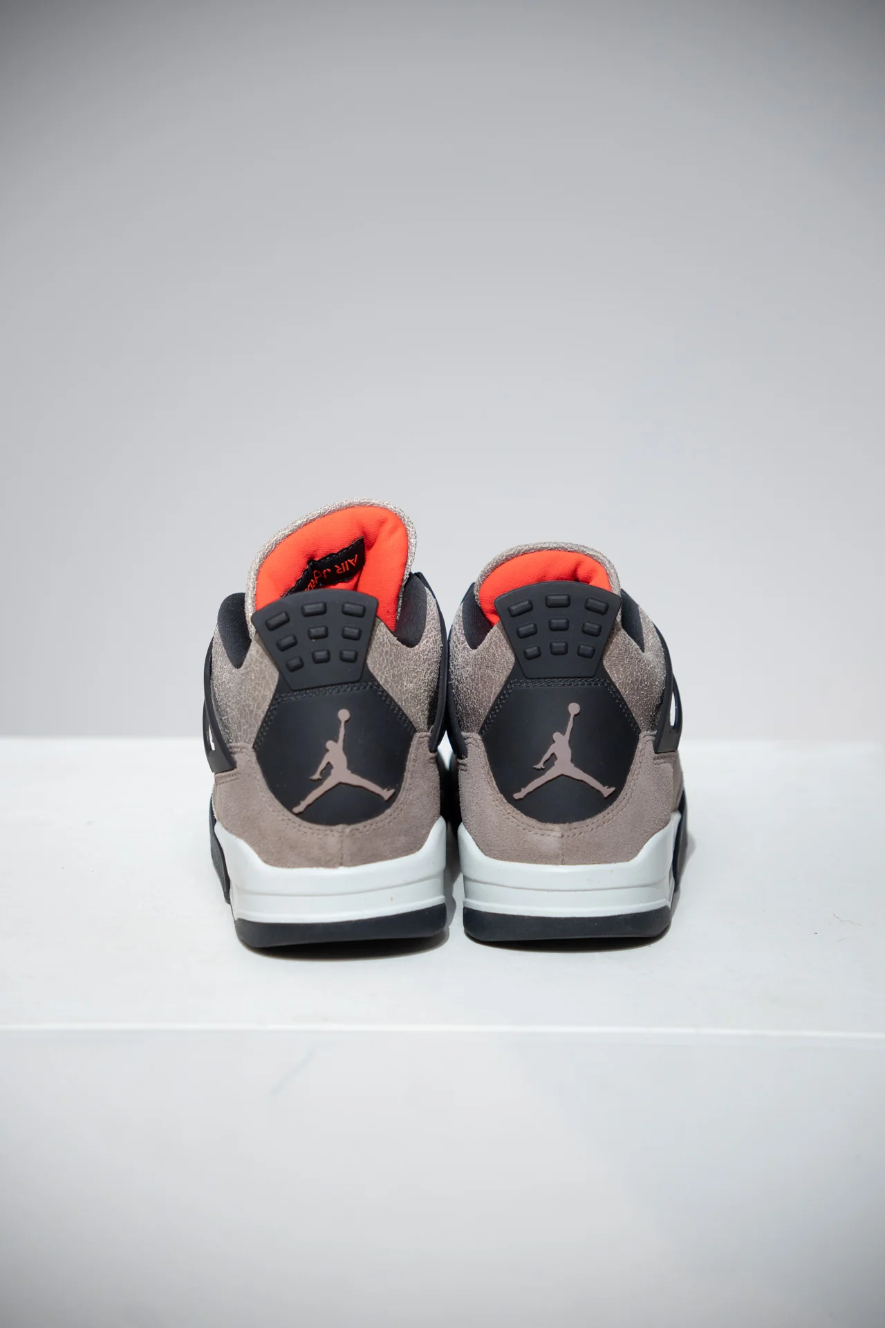 Jordan 4 Taupe Haze (Taille 42,5) - Image 8