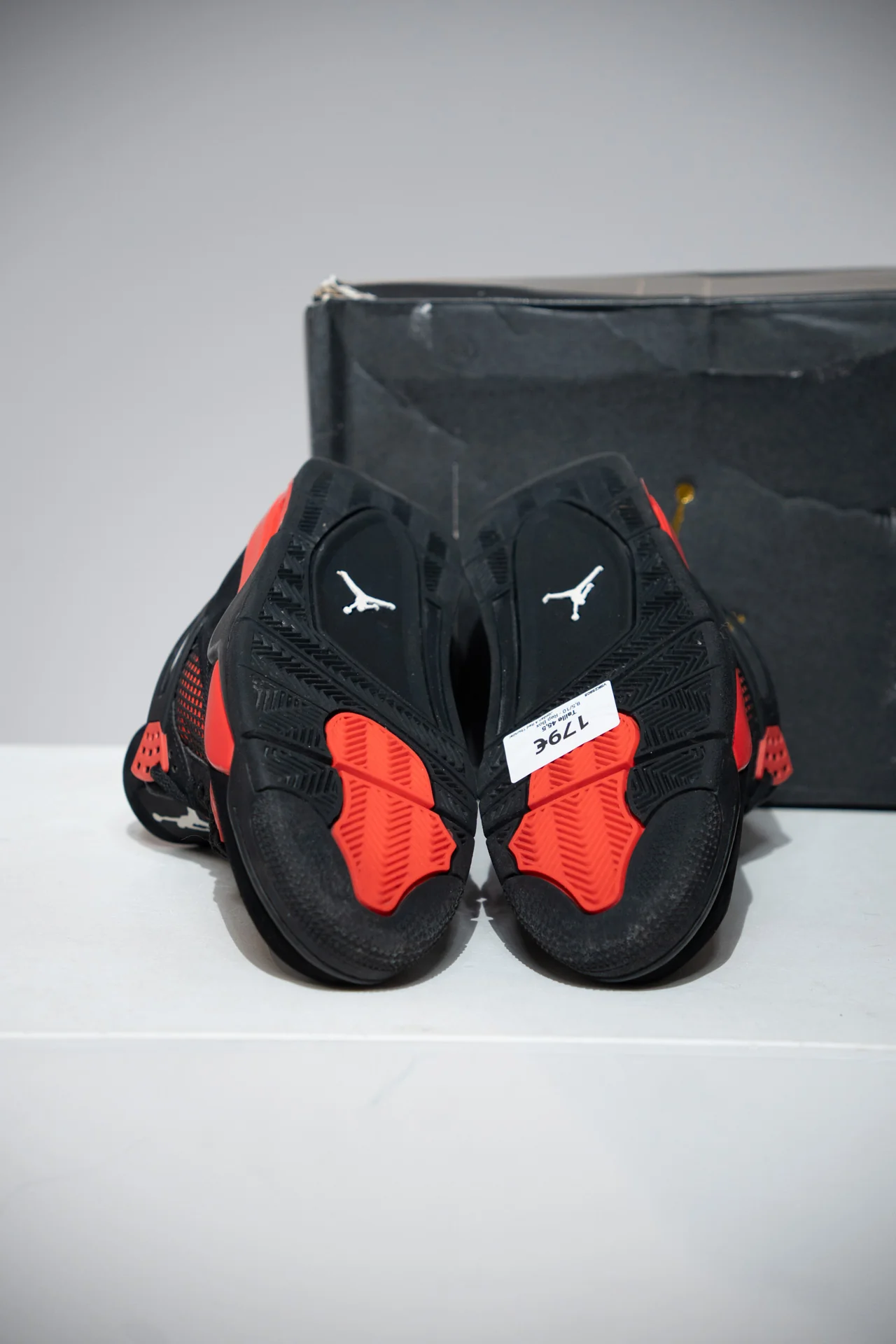Jordan 4 Red Thunder (Taille 45,5) - Image 9