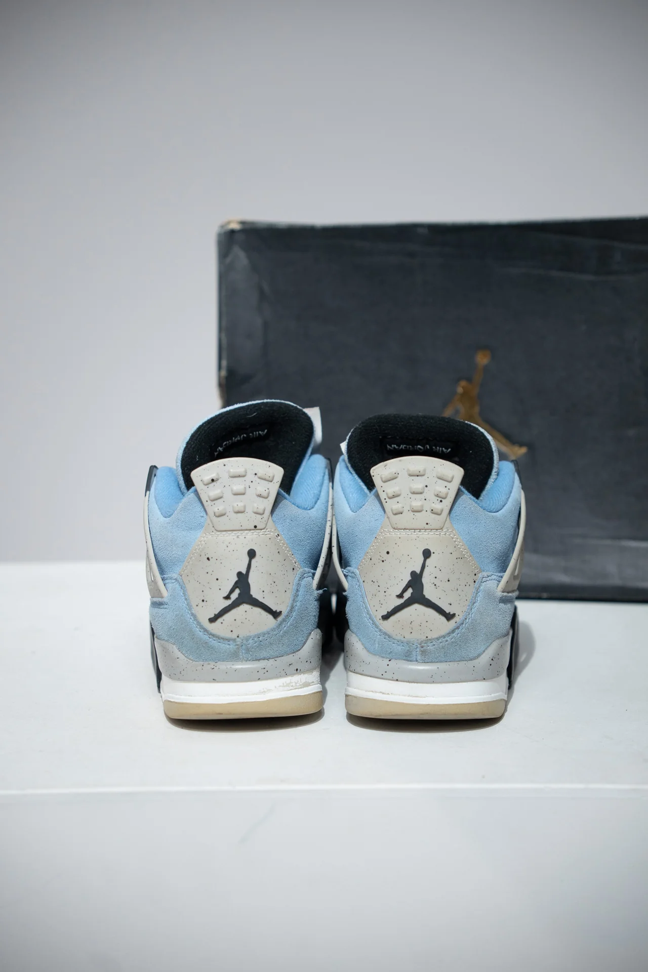 Jordan 4 UNC GS (Taille 37,5) - Image 3