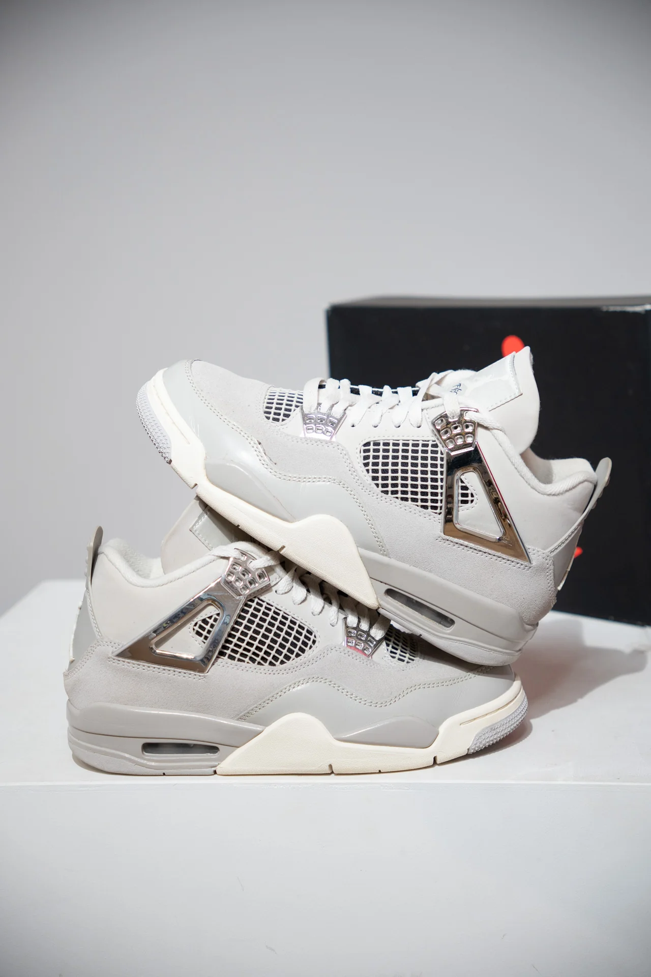 Jordan 4 Frozen Moments (Taille 38,5)