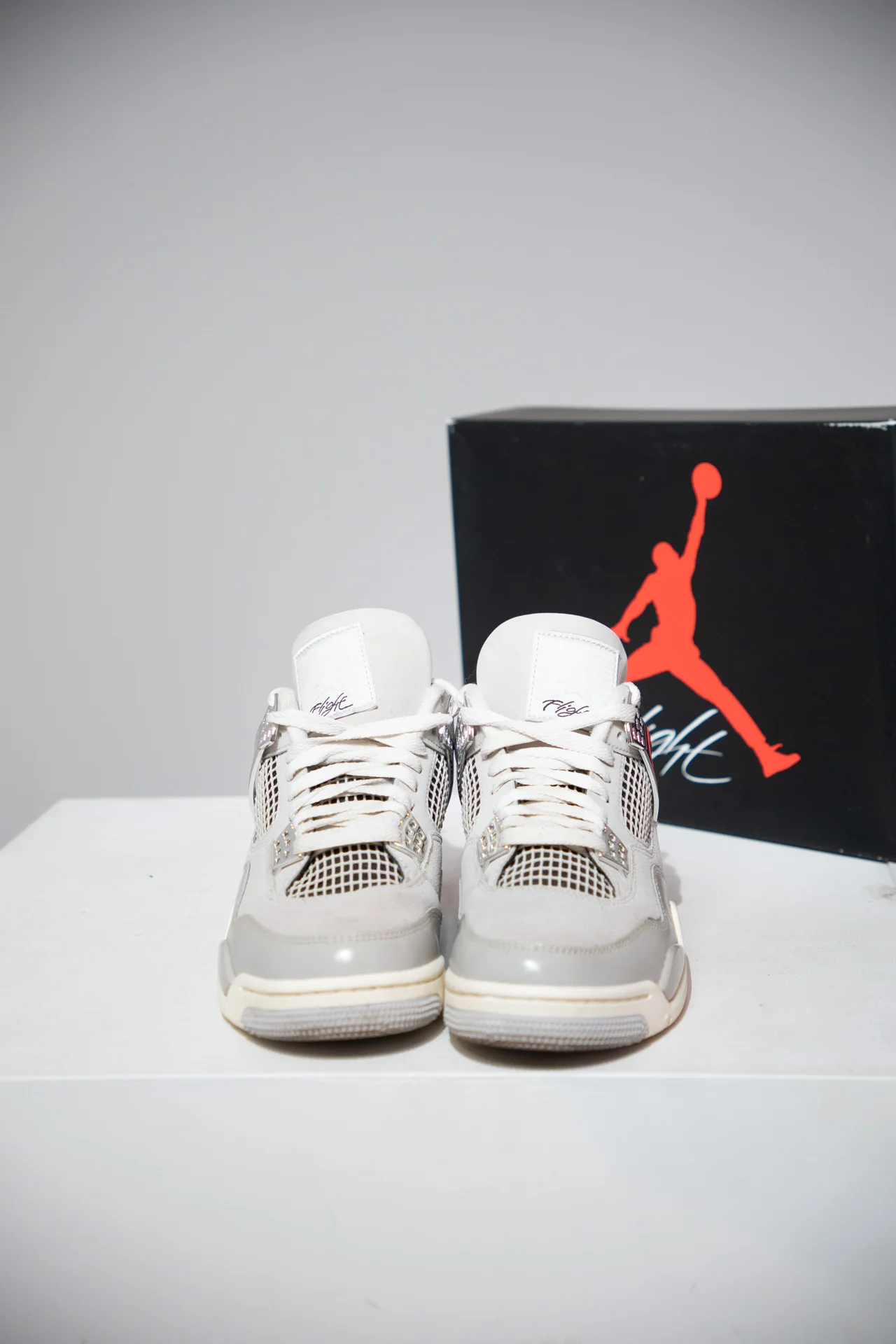 Jordan 4 Frozen Moments (Taille 38,5) - Image 3