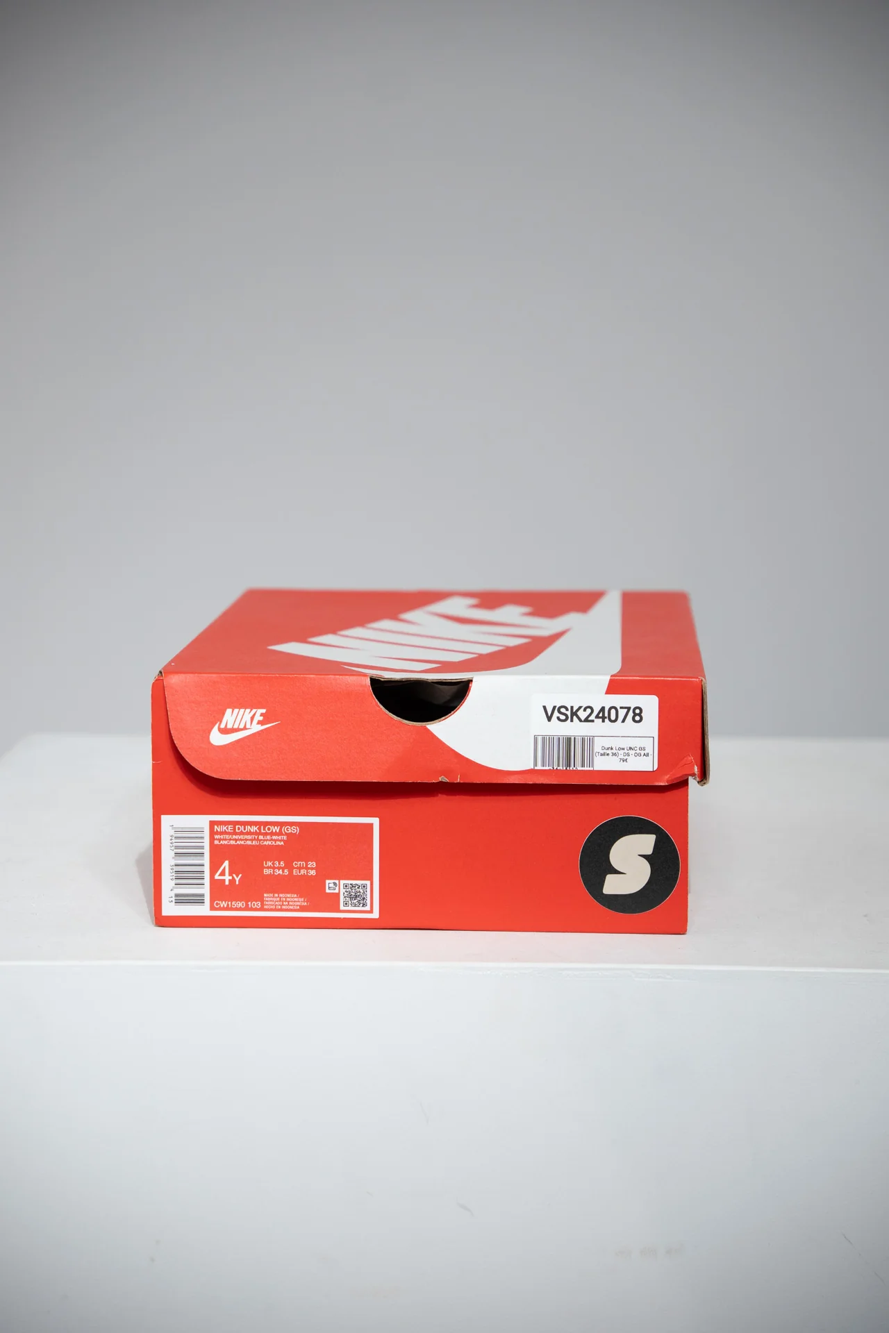 Dunk Low UNC GS (Taille 37,5) - Image 3