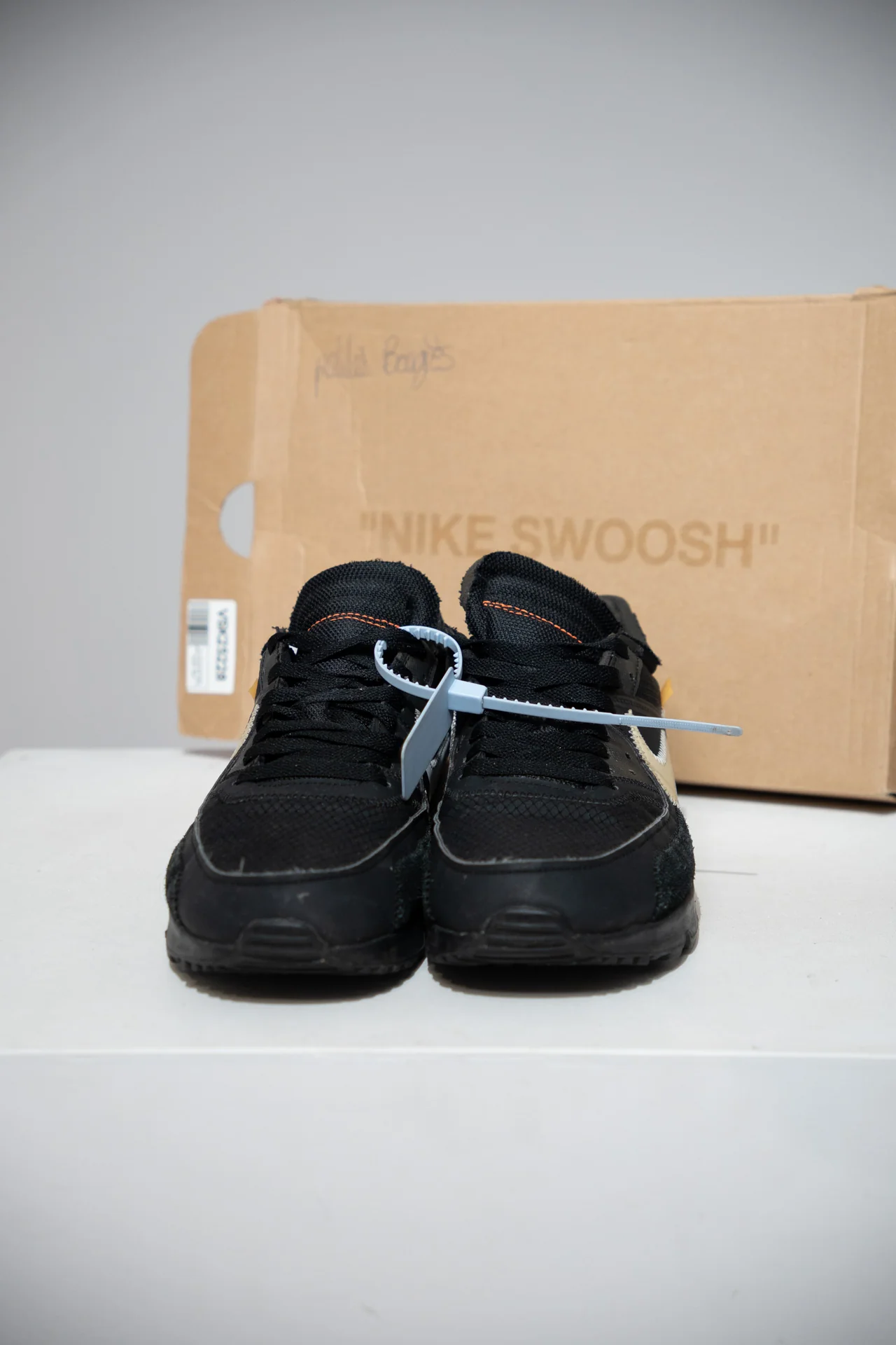 Air max 90 Off-White Black (Taille 44) - Image 2