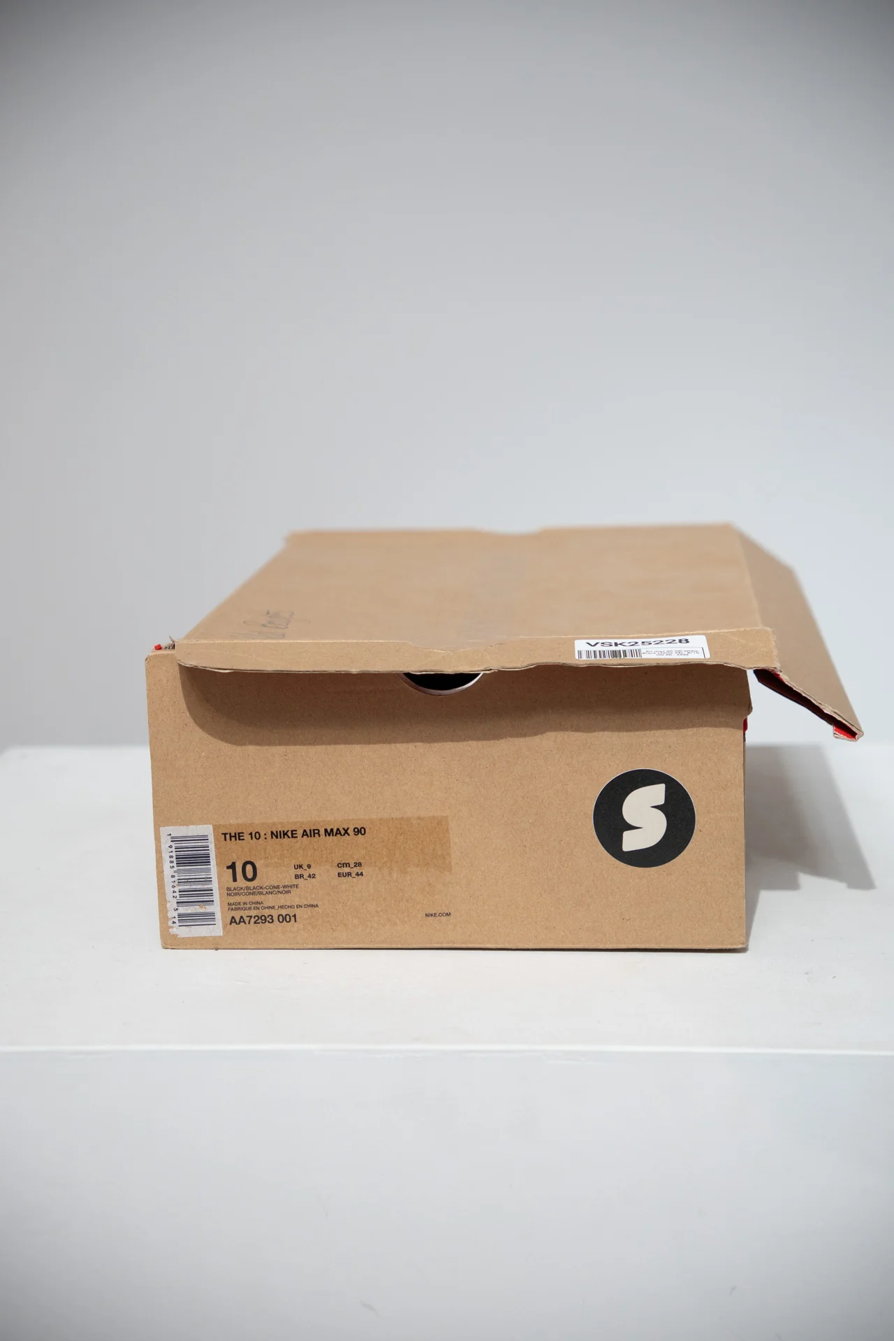 Air max 90 Off-White Black (Taille 44) - Image 5