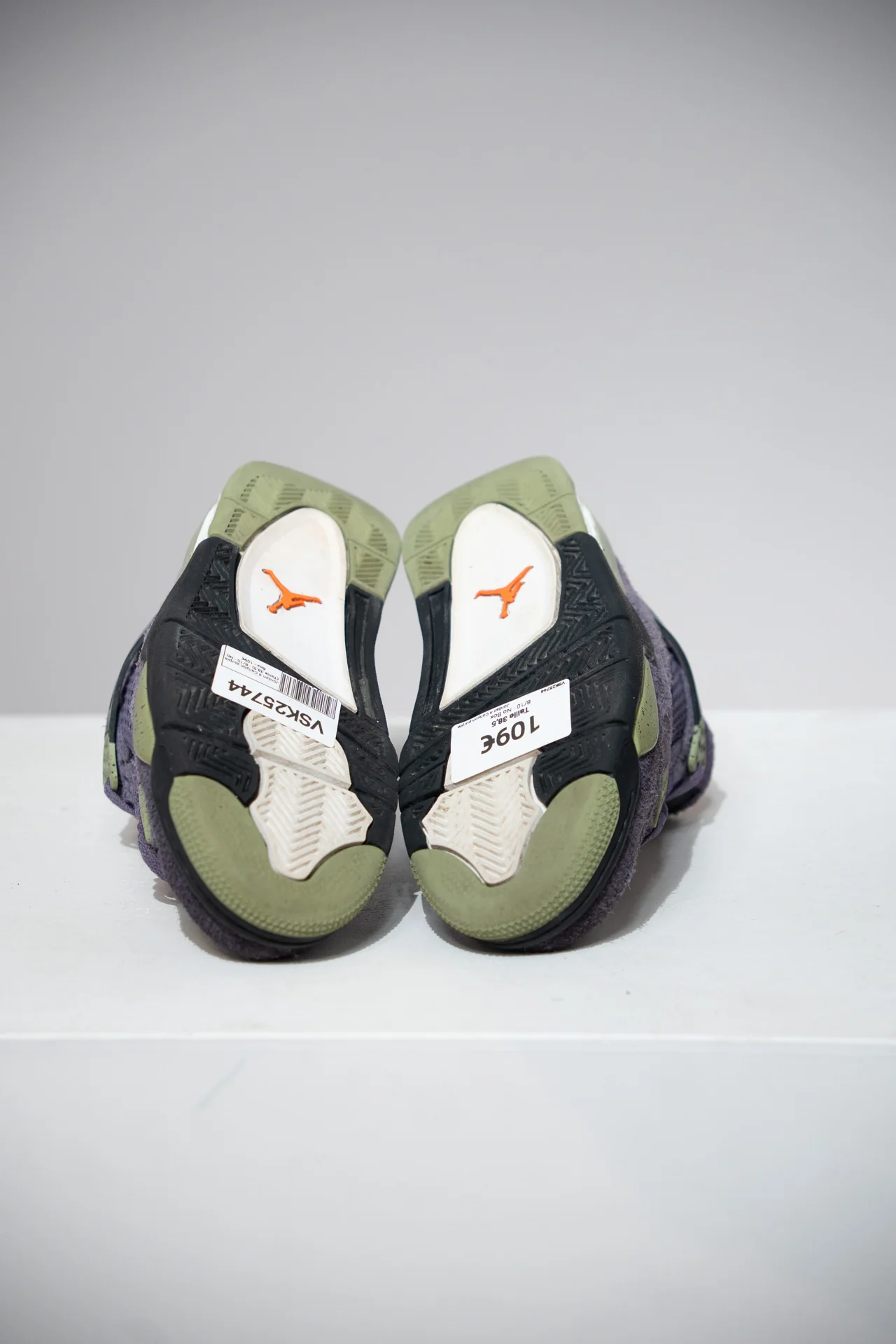 Jordan 4 Canyon purple (Taille 38,5) - Image 6