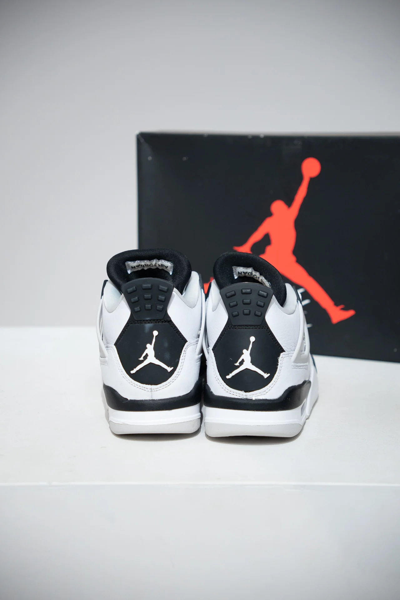 Jordan 4 Military Black GS (Taille 36) - Image 4