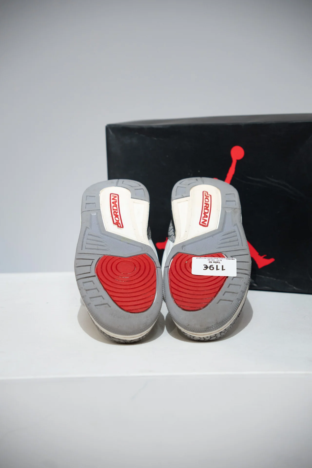 Jordan 3 White Cement Reimagined GS (Taille 40) - Image 4