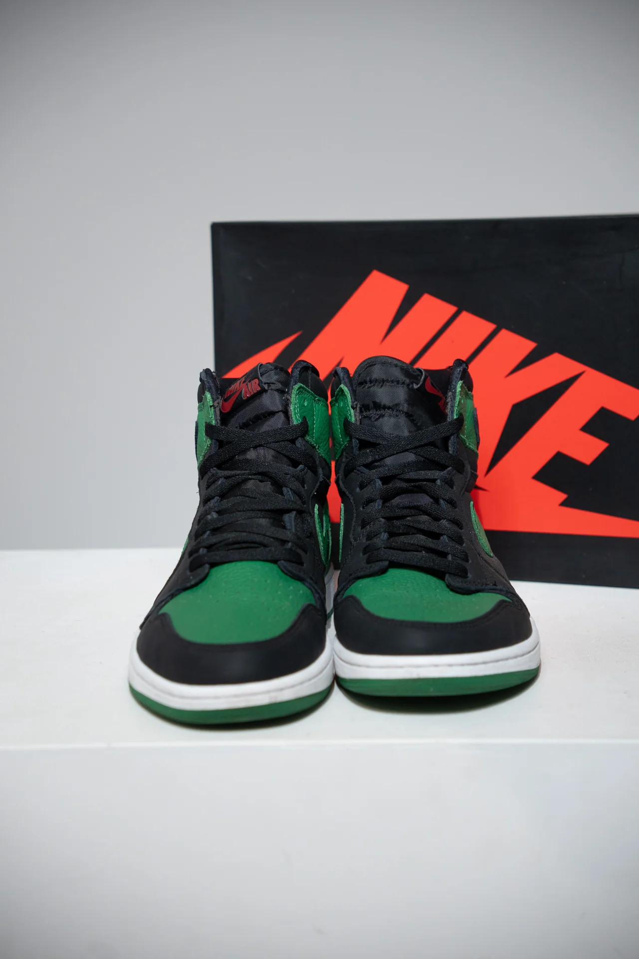 Jordan 1 High Pine green (Taille 46) - Image 3