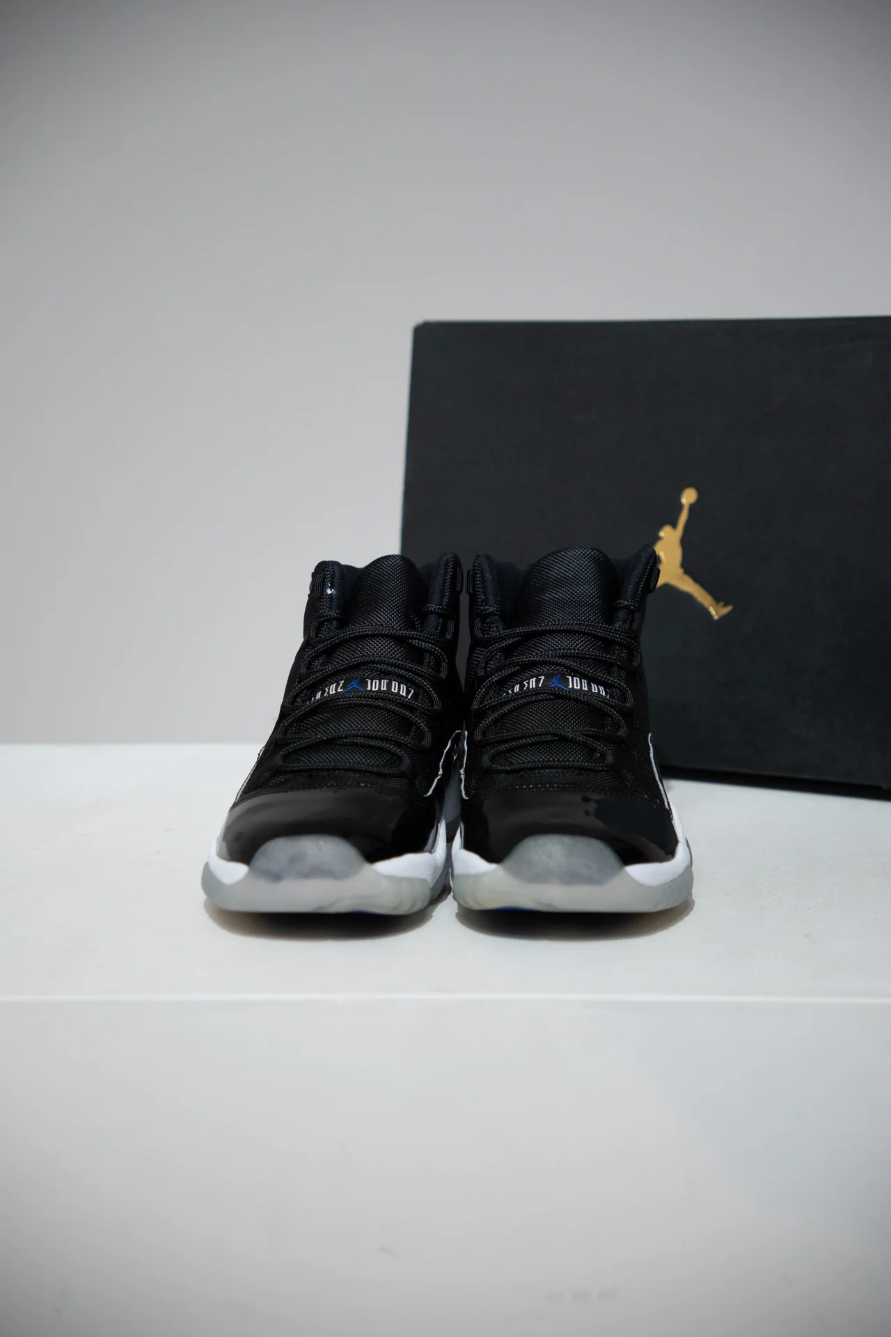 Jordan 11 SpaceJam GS (Taille 39) - Image 3