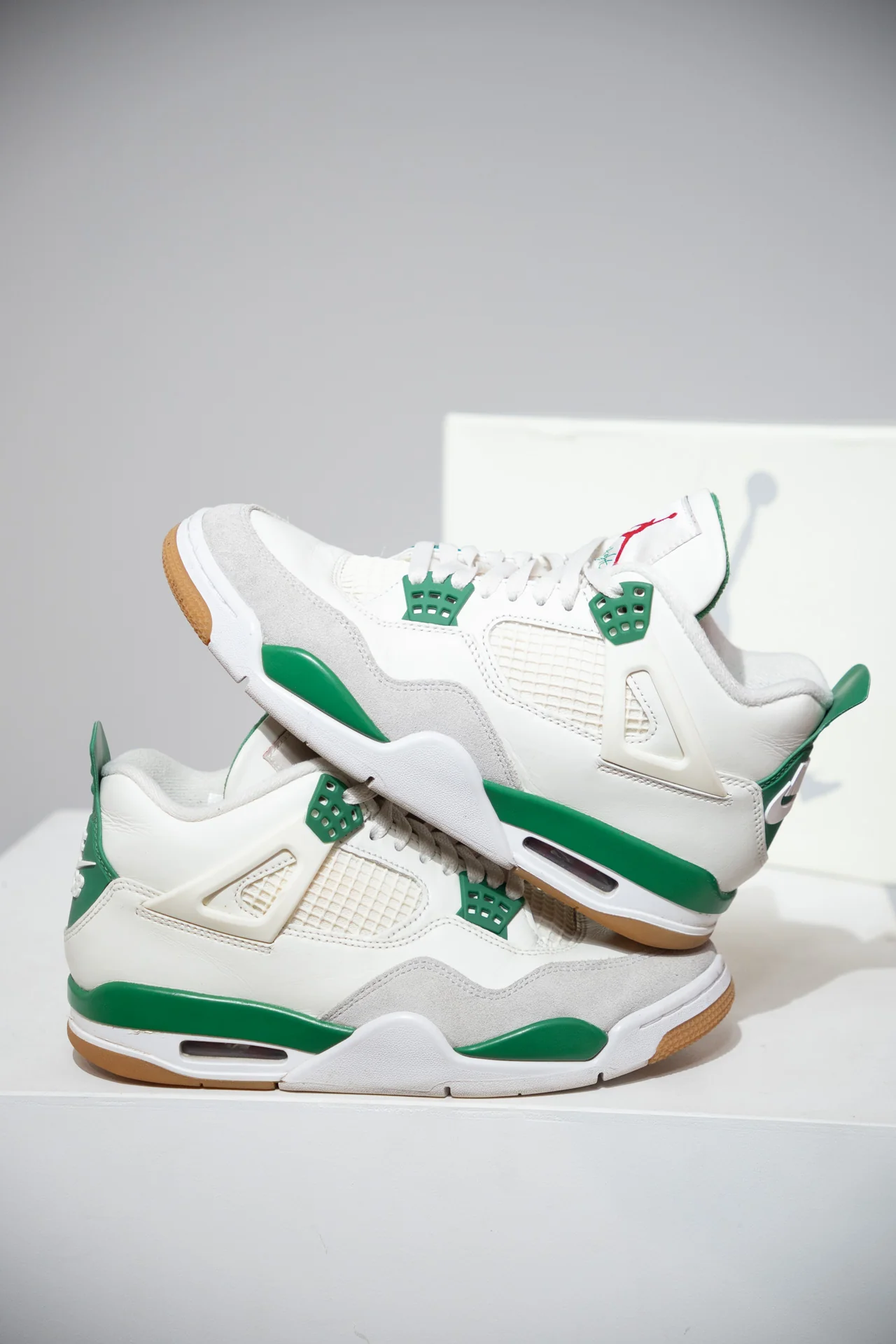 Jordan 4 SB pine Green (Taille 40,5)