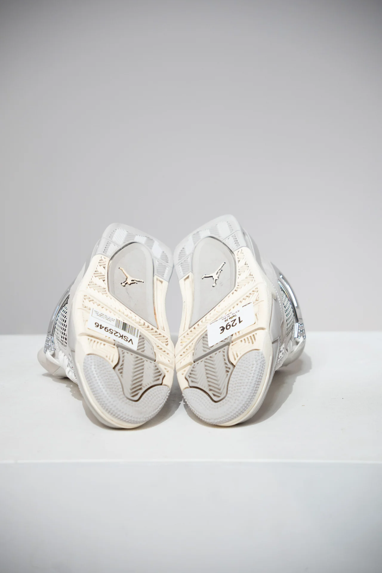 Jordan 4 Frozen Moments (Taille 39) - Image 4