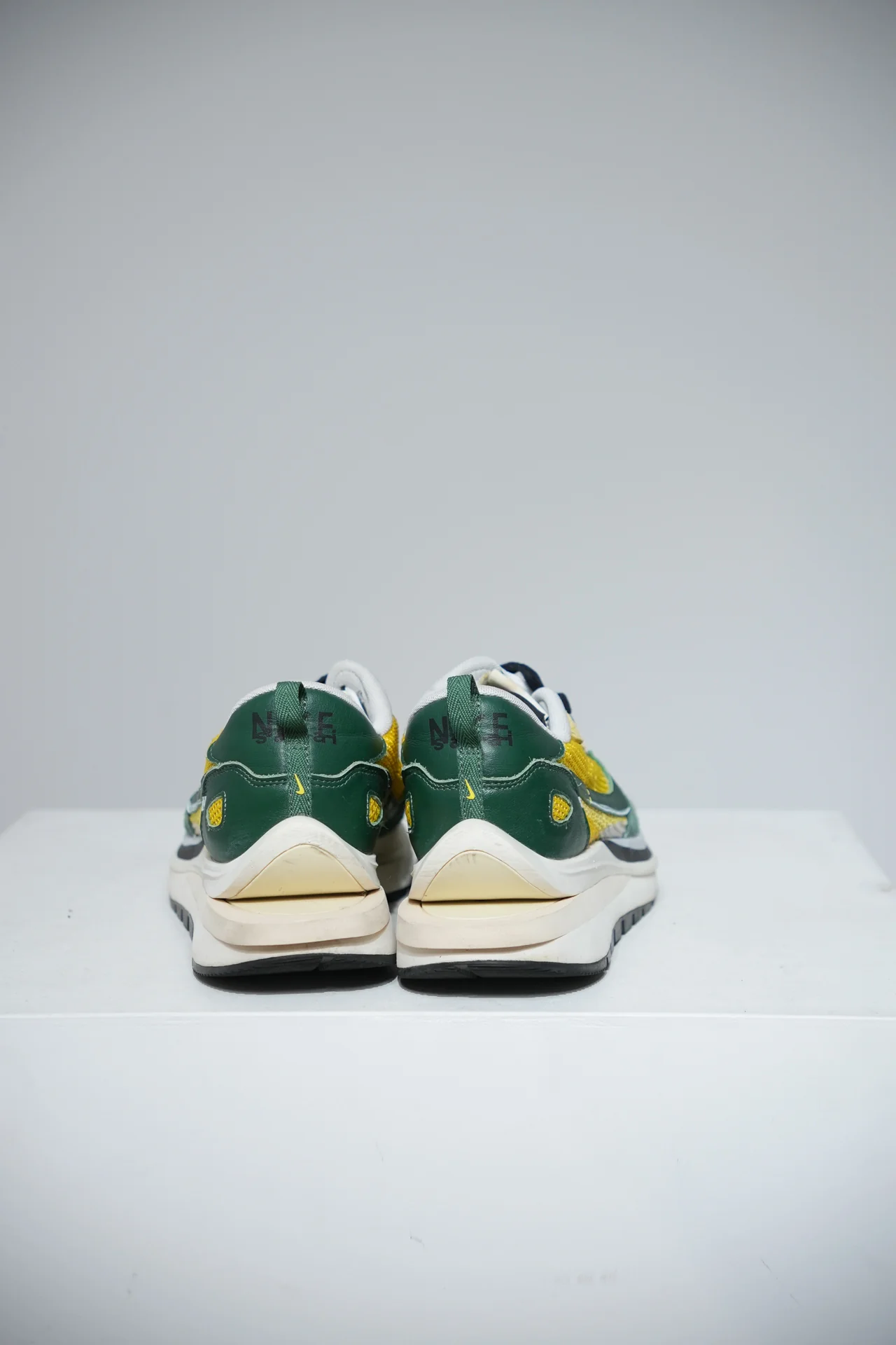 Sacai Vaporwaffle Tour Yellow (Taille 44,5) - Image 4