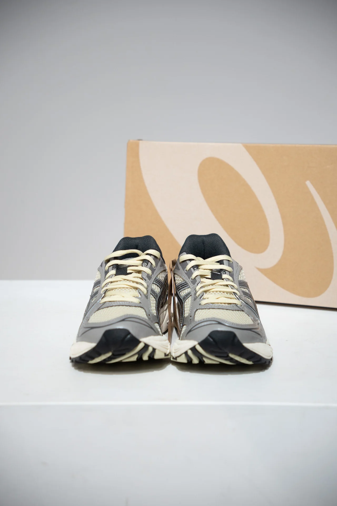Asics Gel Kayano 14 Oyster (Taille 37,5) - Image 2