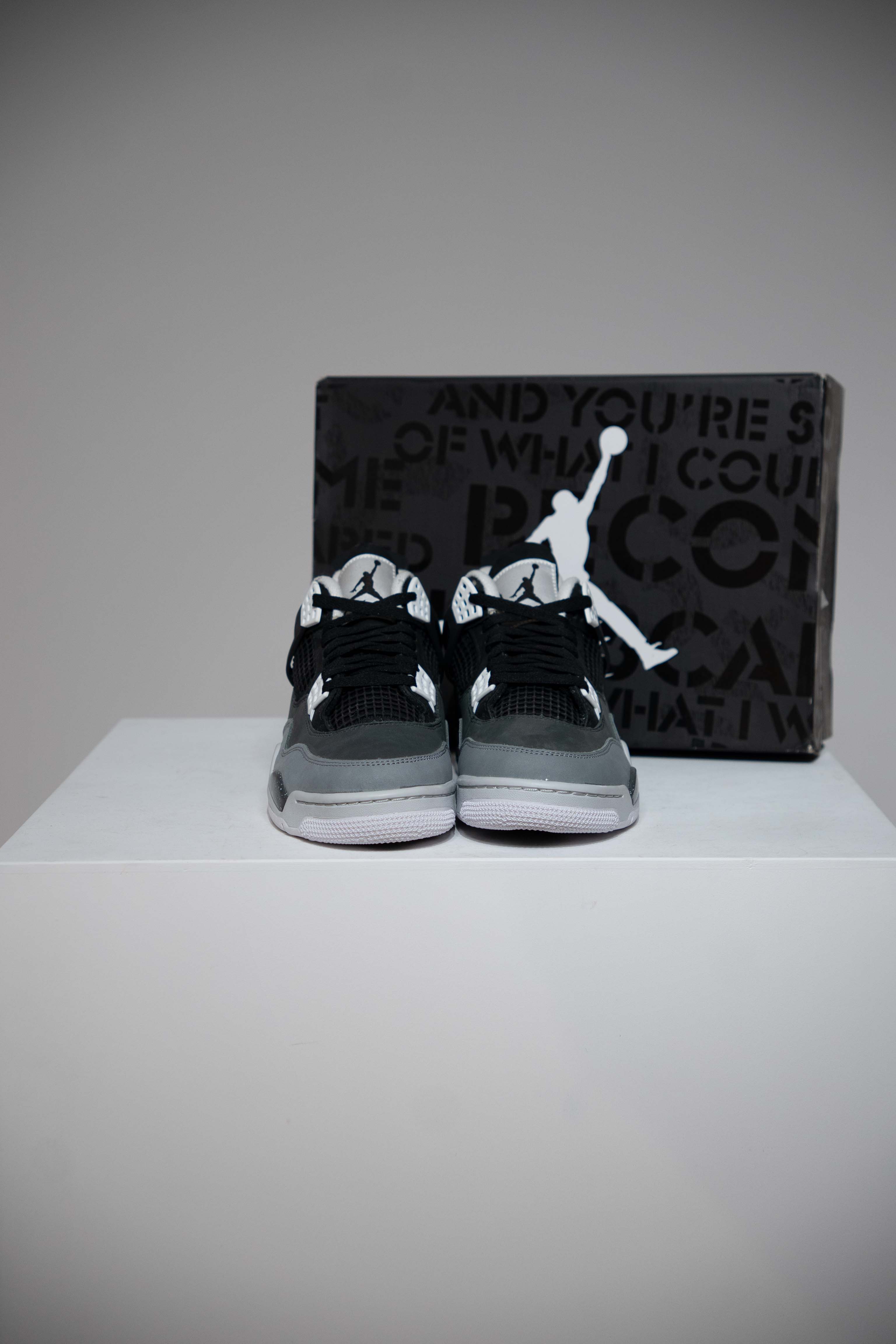 Jordan 4 Fear (Taille 41) - Image 2