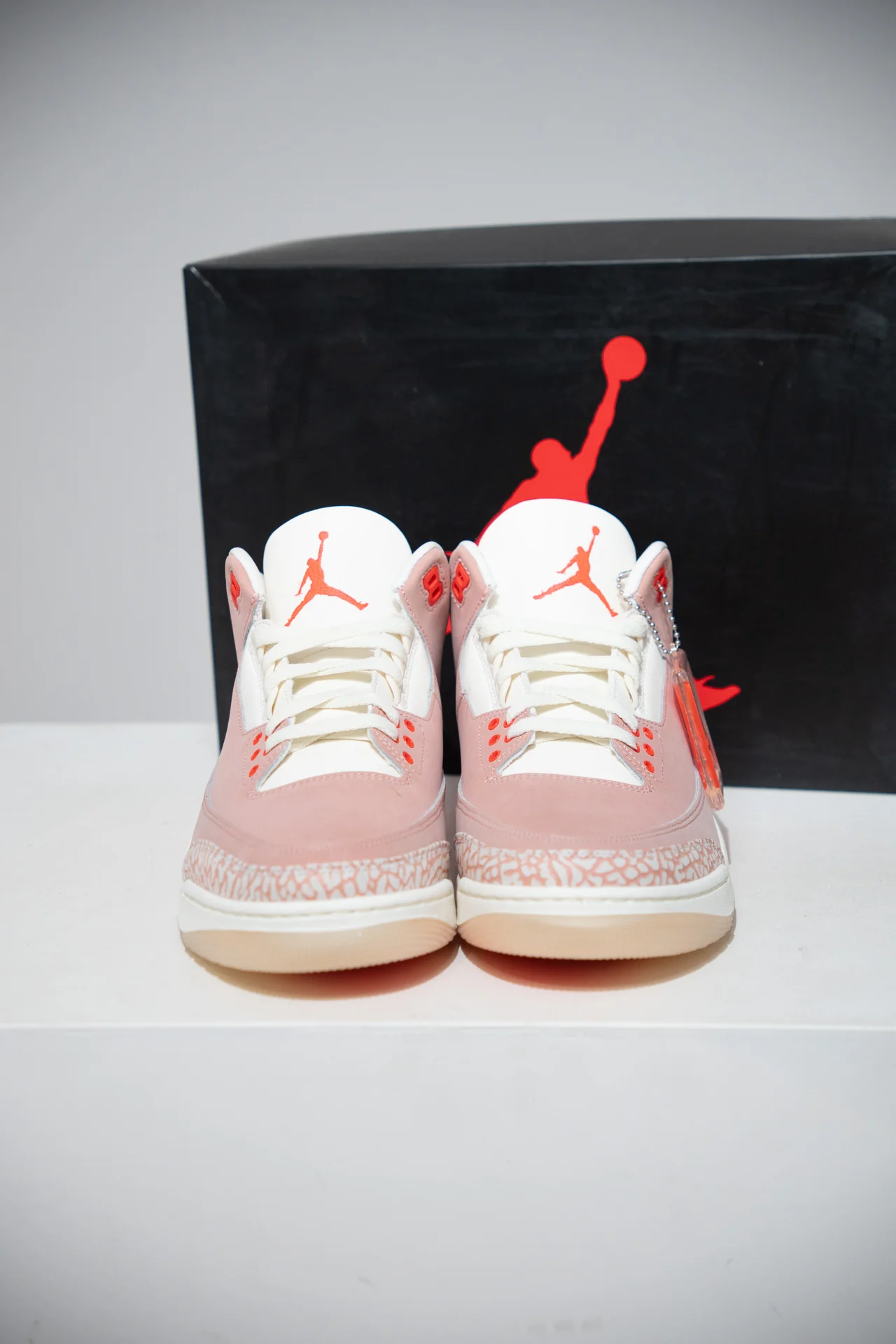 Jordan 3 Rust Pink (Taille 44,5) - Image 2