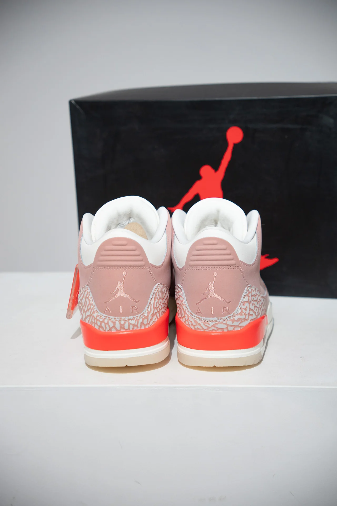 Jordan 3 Rust Pink (Taille 44,5) - Image 3