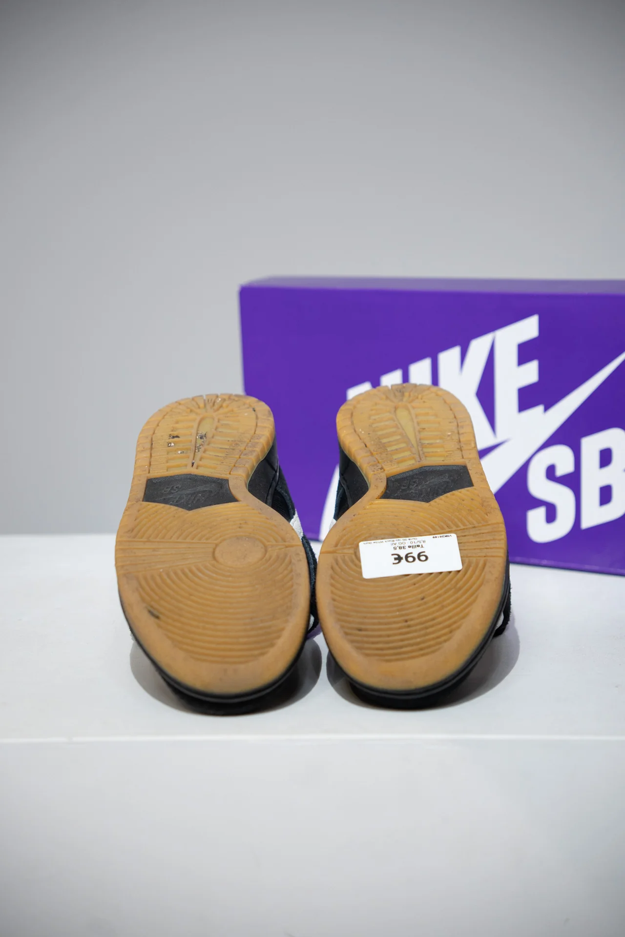Dunk Sb Iso Black White Gum (Taille 38,5) - Image 3