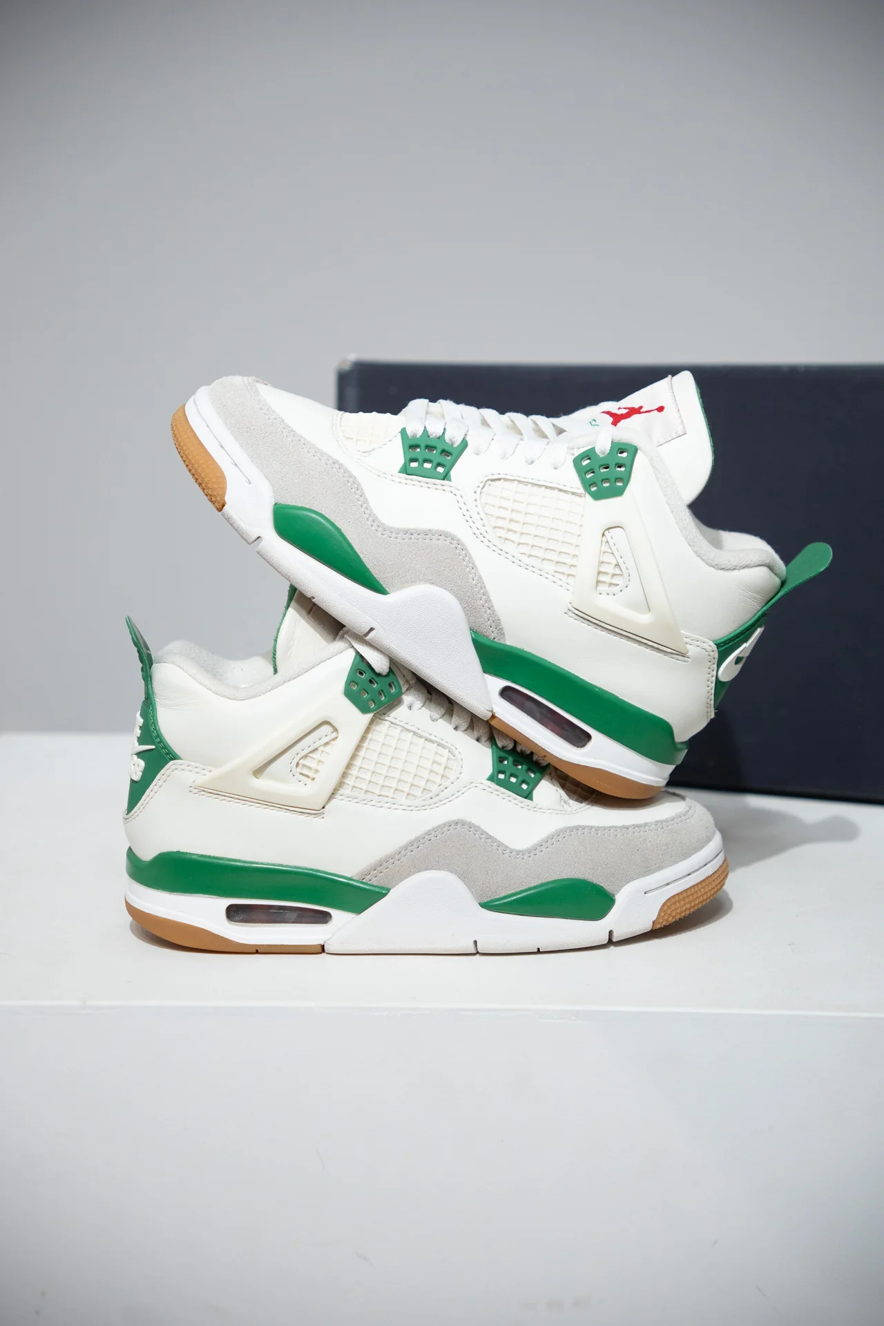 Jordan 4 SB pine Green (Taille 35,5)