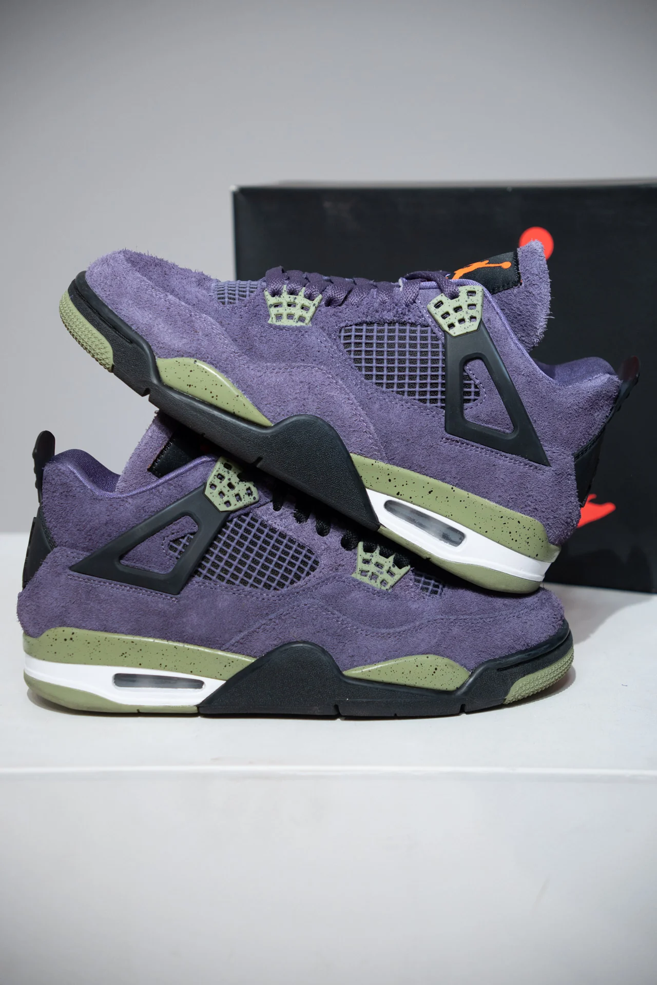 Jordan 4 Canyon purple (Taille 42)