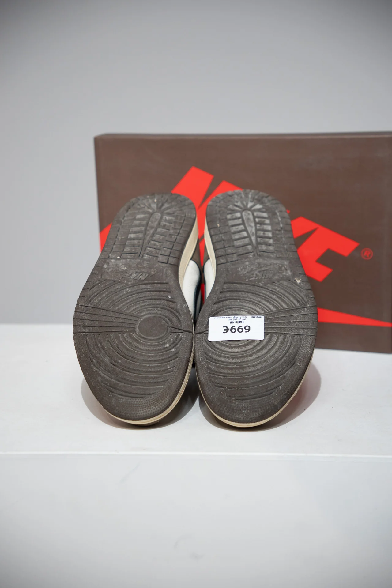 Jordan 1 High Travis Scott Mocha (Taille 45) - Image 4