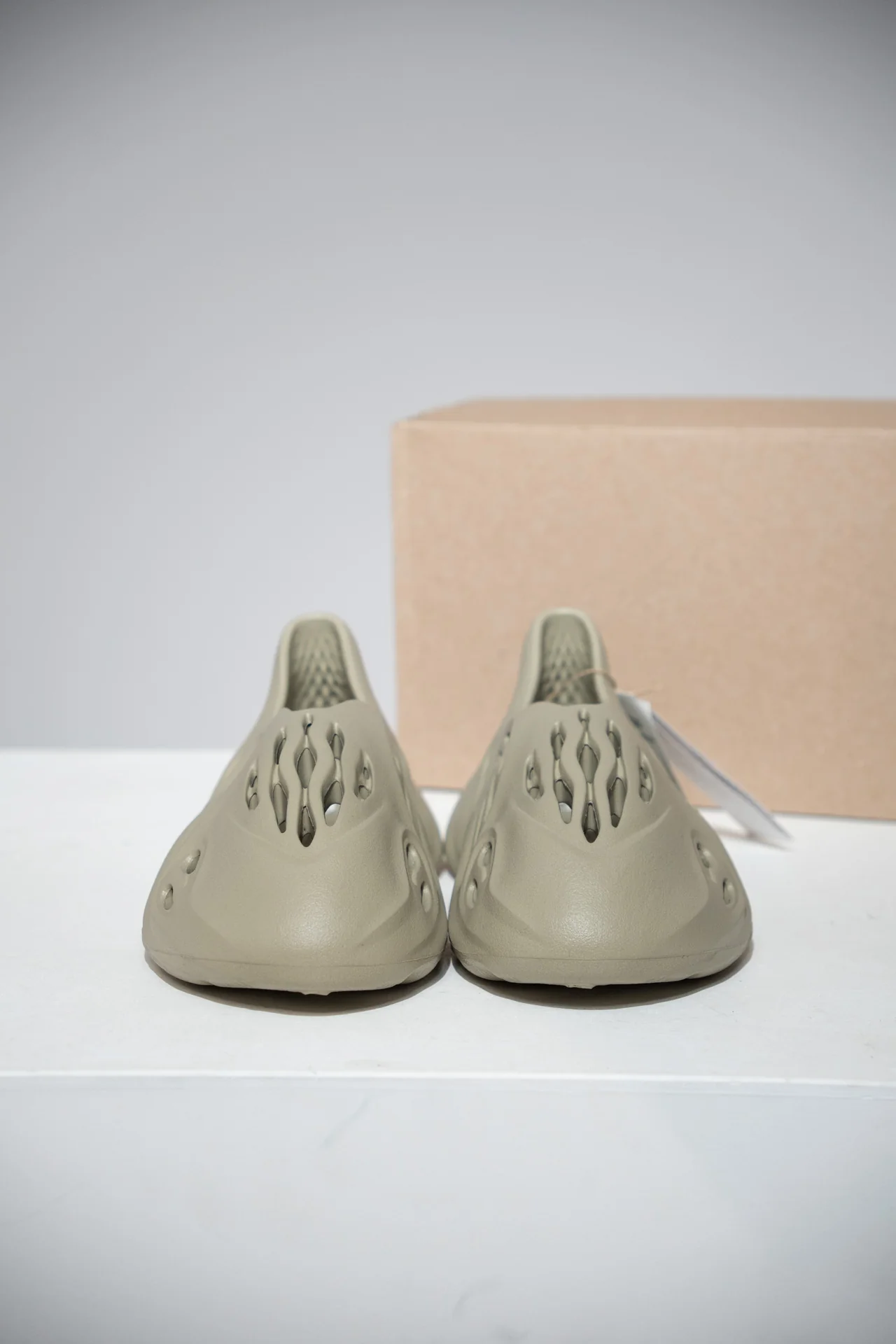 Foam Runner Stone Salt (Taille 38,5) - Image 3