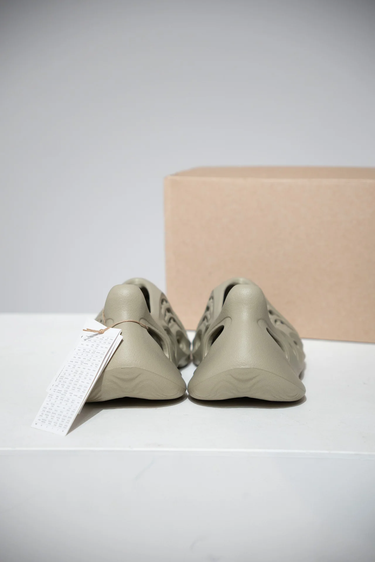 Foam Runner Stone Salt (Taille 38,5) - Image 4