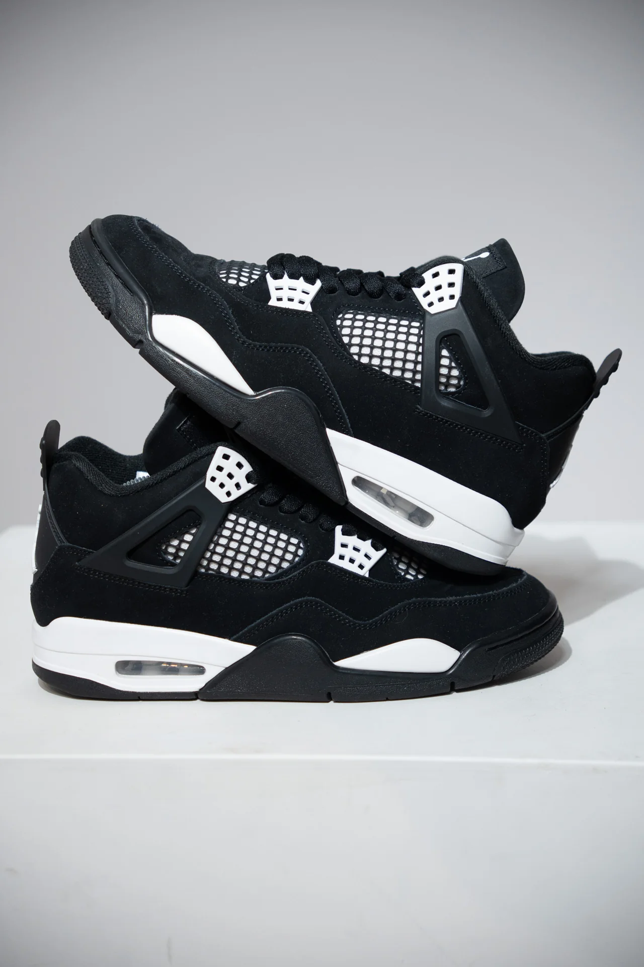 Jordan 4 White Thunder (Taille 41)