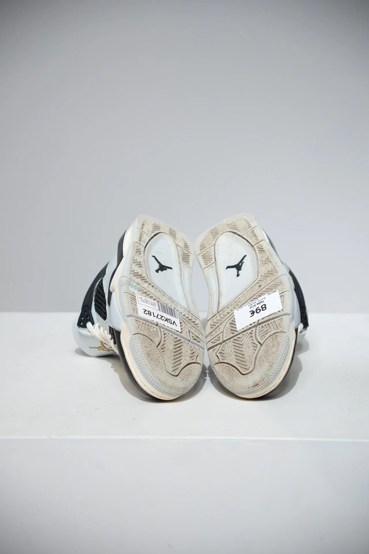 Jordan 4 Platinium Gold GS (Taille 37,5) - Image 3