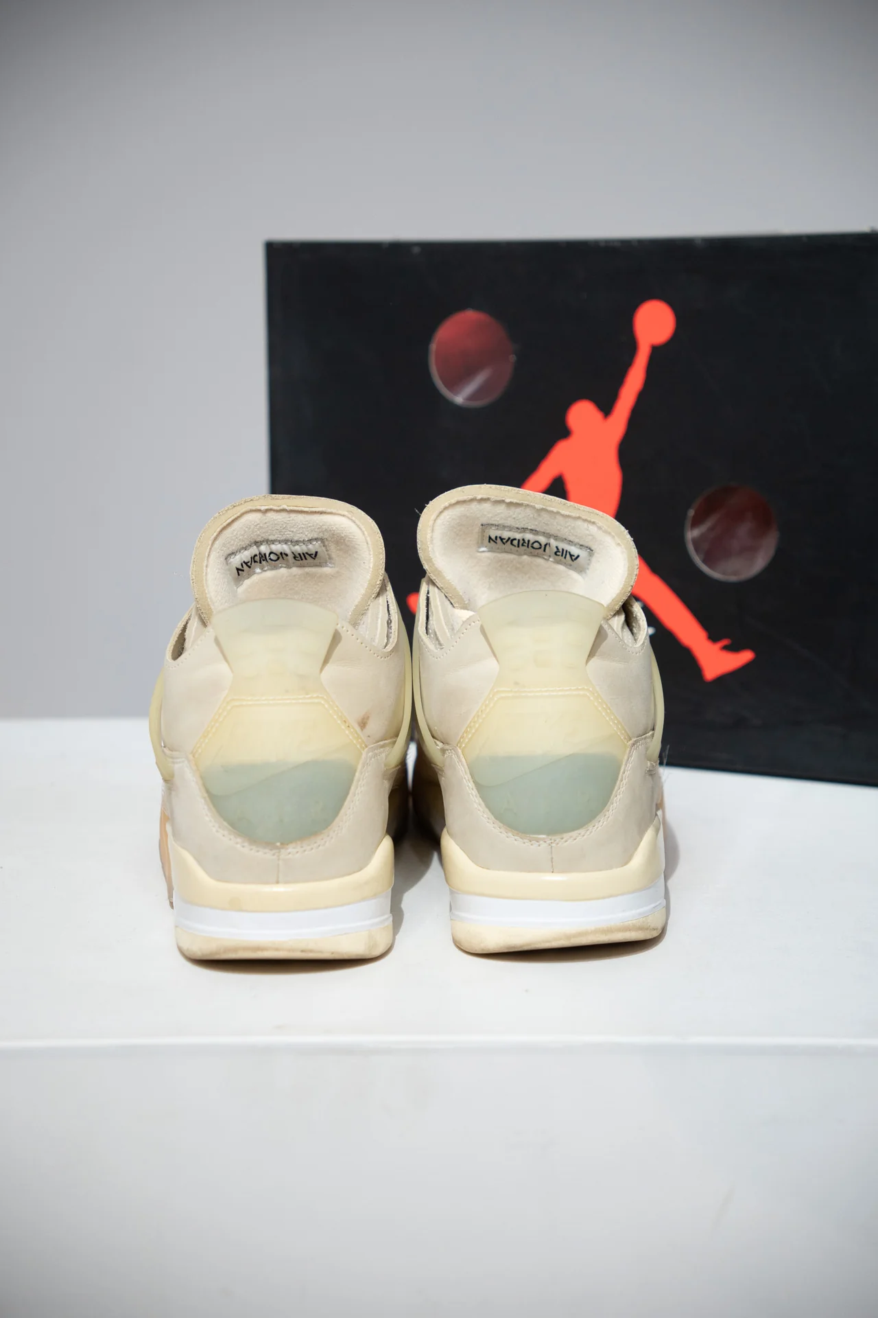 Jordan 4 Off-White Sail (Taille 42) - Image 3