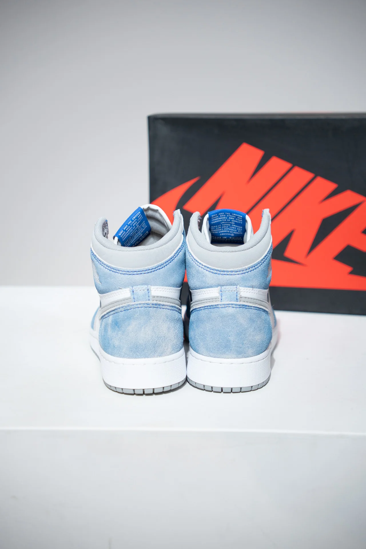 Jordan 1 High Hyper Royal GS (Taille 36,5) - Image 3