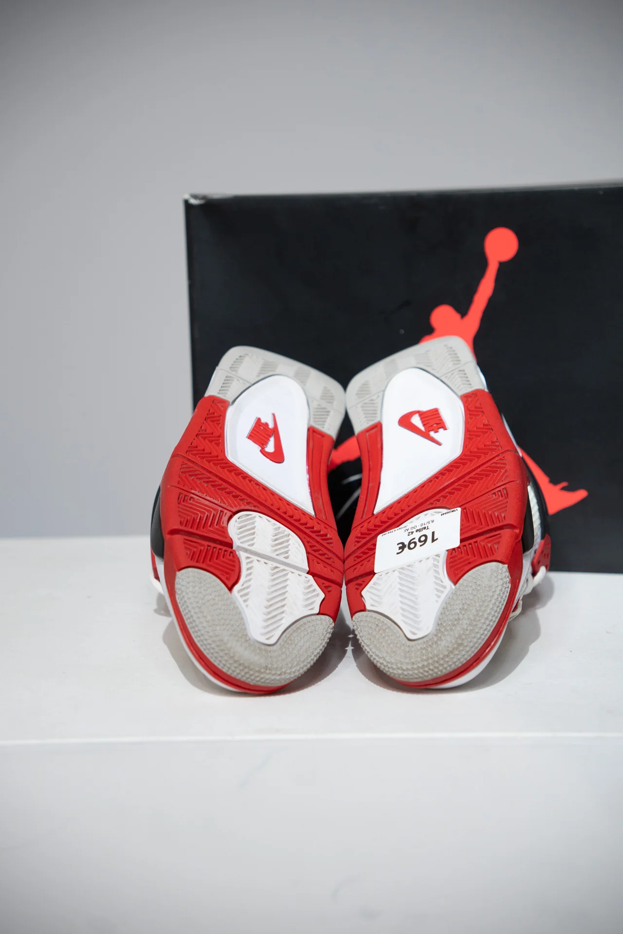 Jordan 4 Fire red (Taille 42) - Image 4