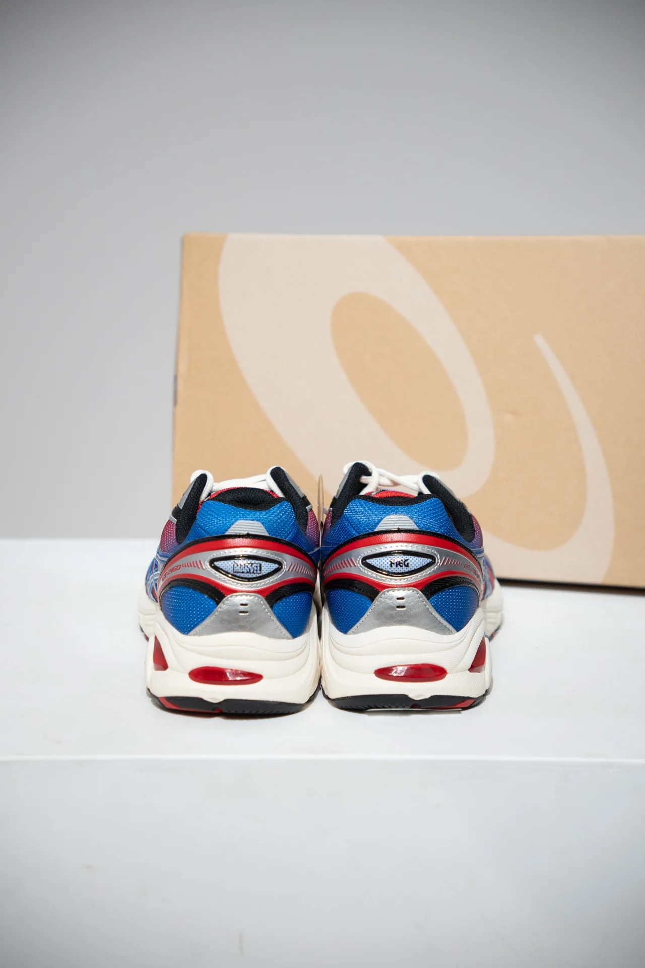 Asics Gt 2160 Kith Marvel Spiderman (Taille 46) - Image 3
