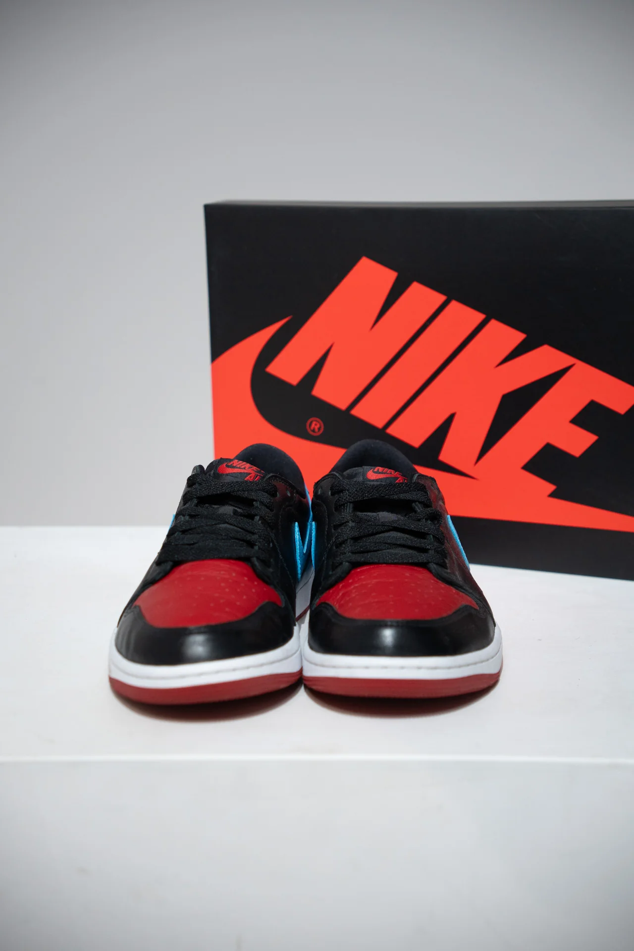 Jordan 1 Low UNC To Chi (Taille 43) - Image 2