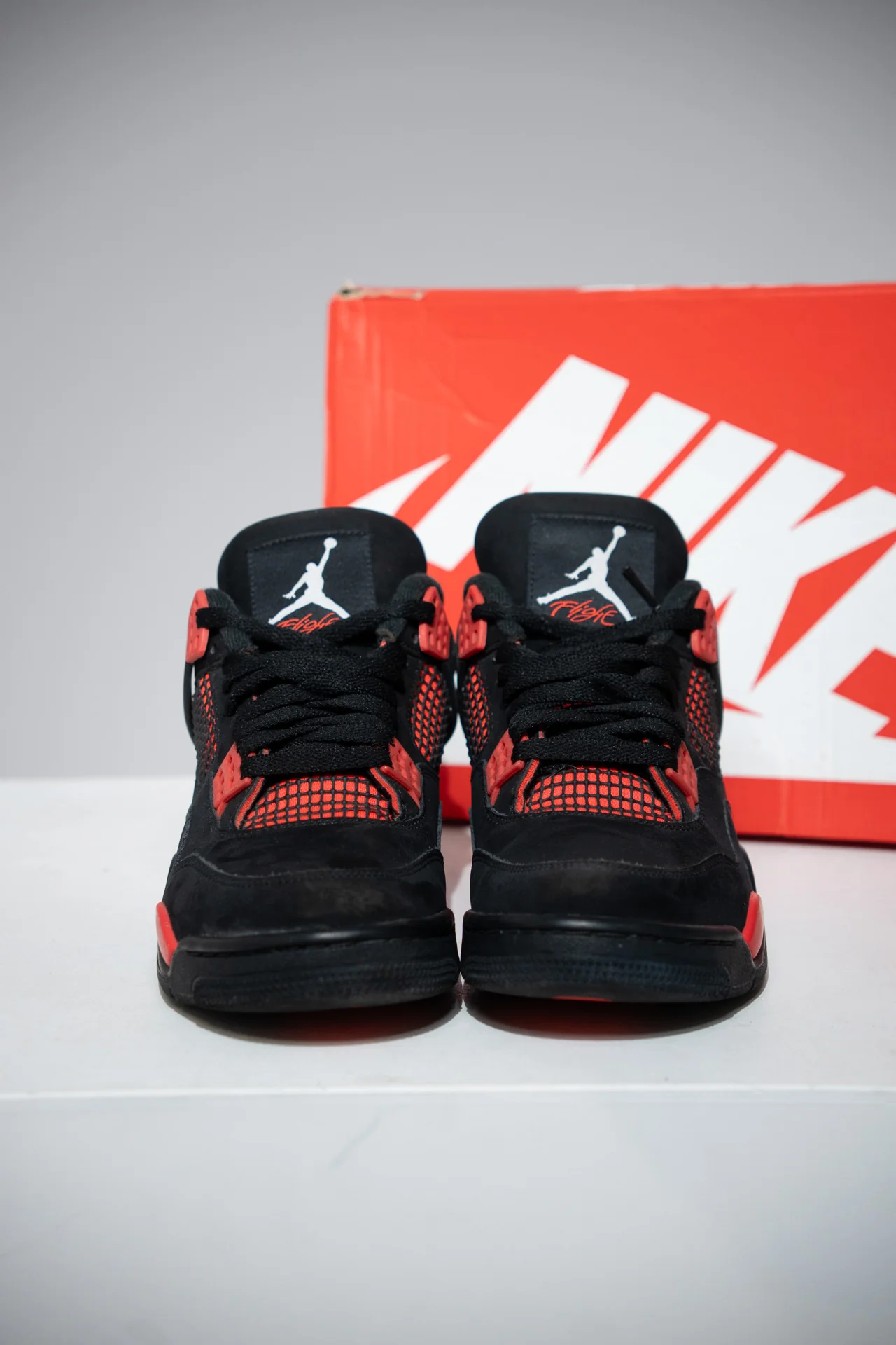 Jordan 4 Red Thunder (Taille 43) - Image 3
