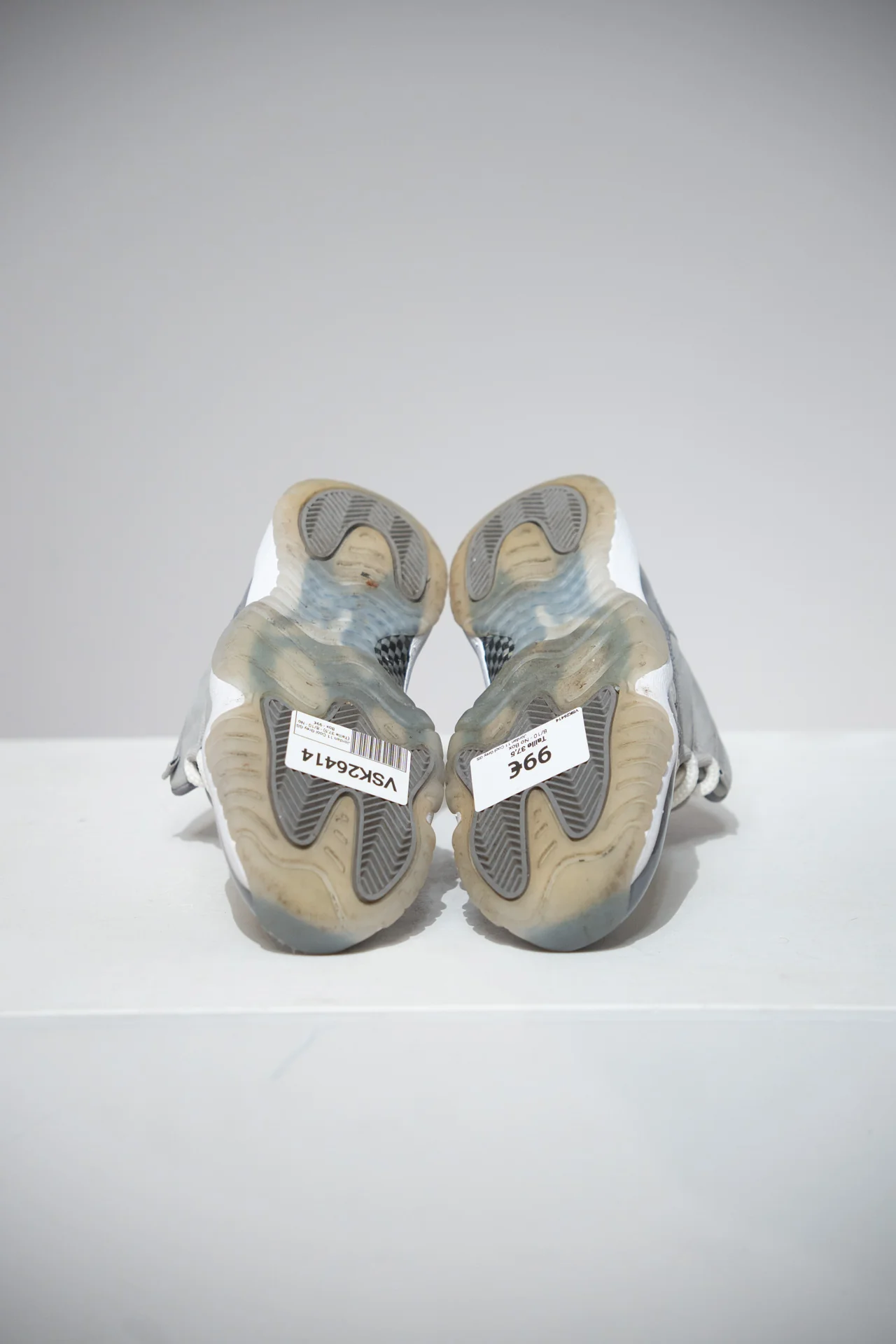 Jordan 11 Cool Grey GS (Taille 37,5) - Image 4