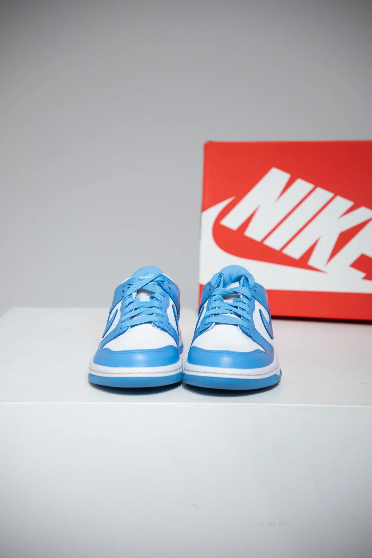Dunk Low UNC GS (Taille 38,5) - Image 2