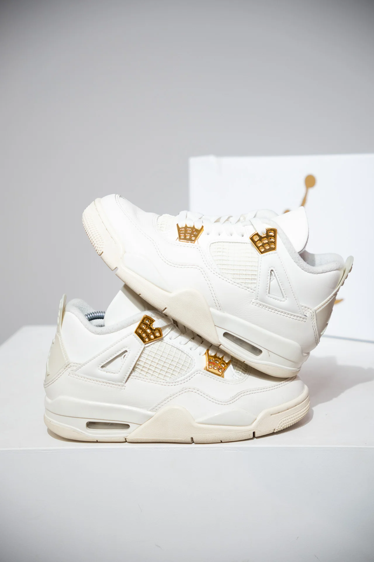 Jordan 4 Metallic Gold (Taille 37,5)
