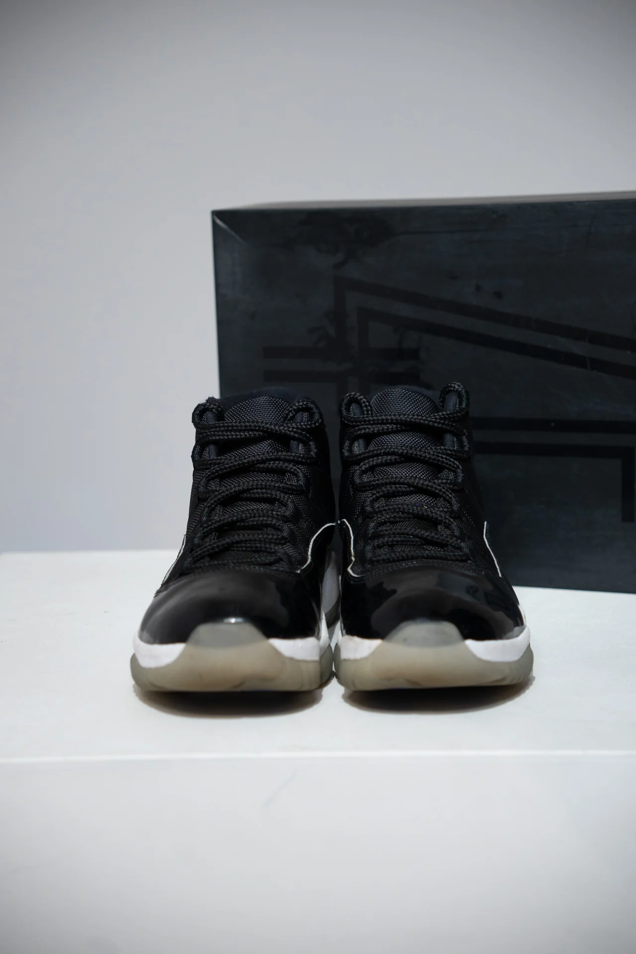 Jordan 11 Space Jam (Taille 41) - Image 3